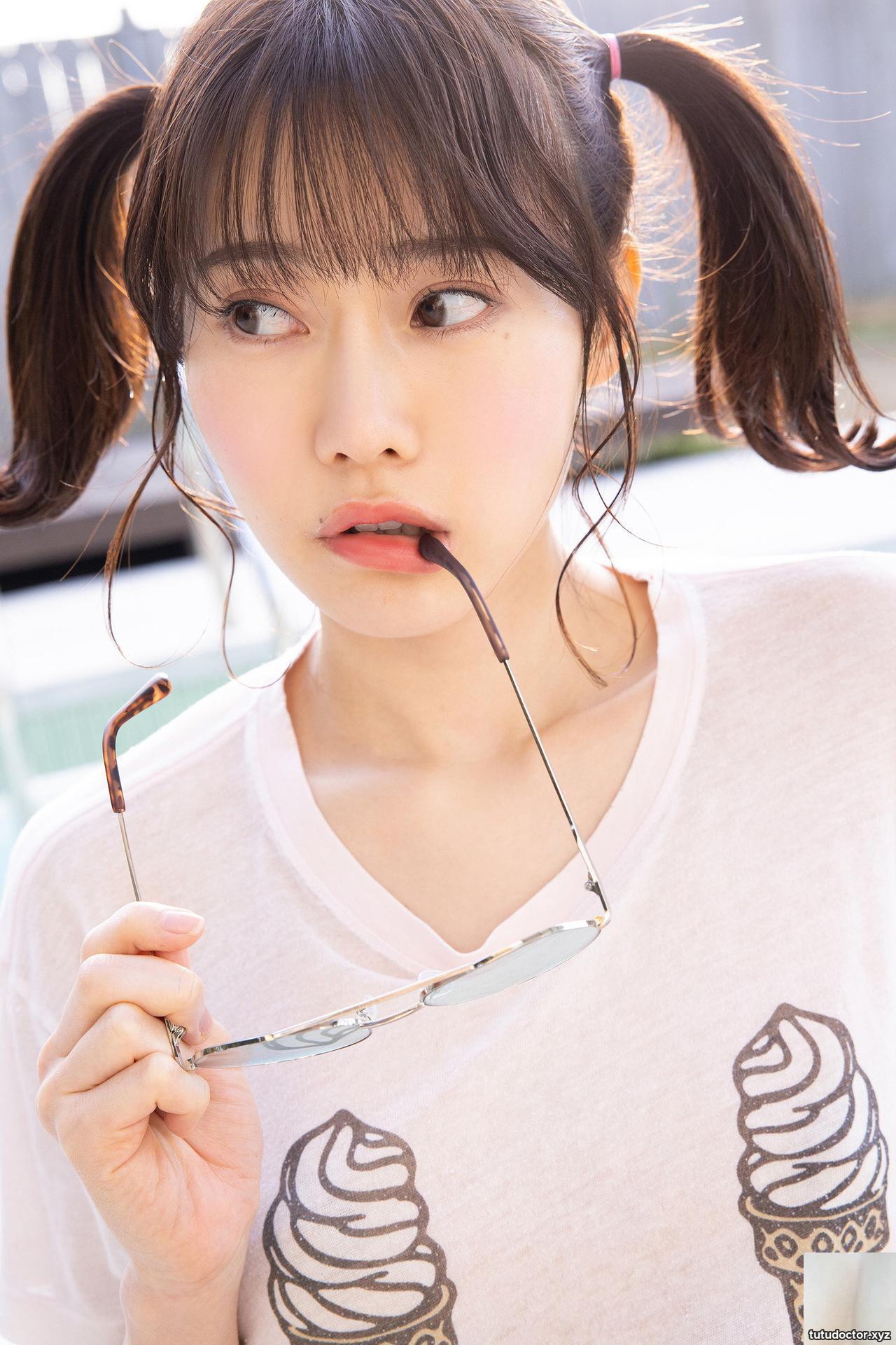 Momori Lea digital photo collection yell vol.1 · photo 19 of 66