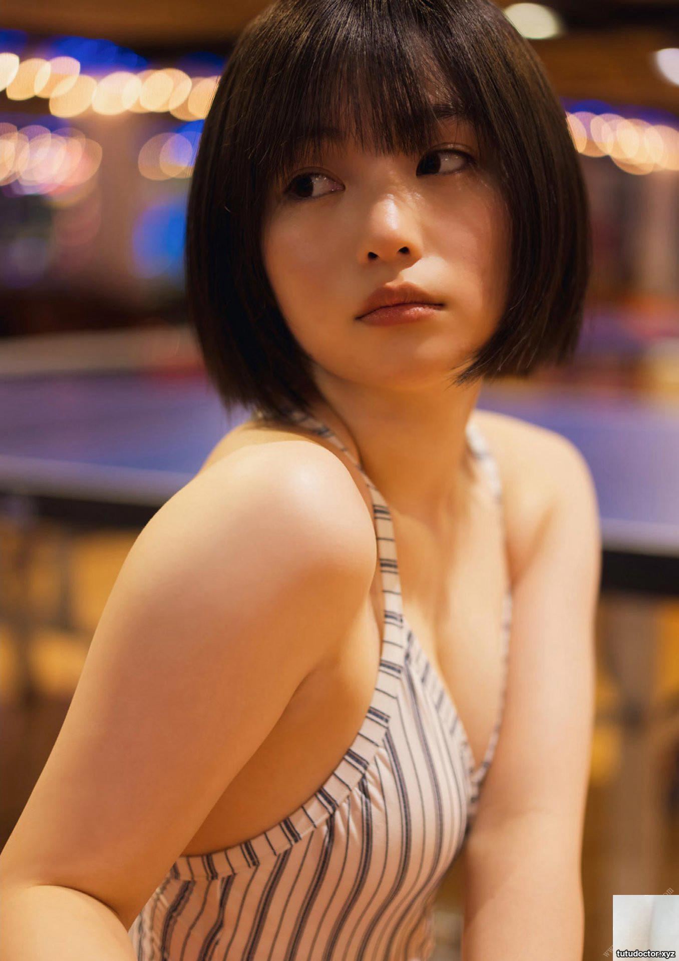Her face and face are so cute that it makes you want to take · photo 12 of 25