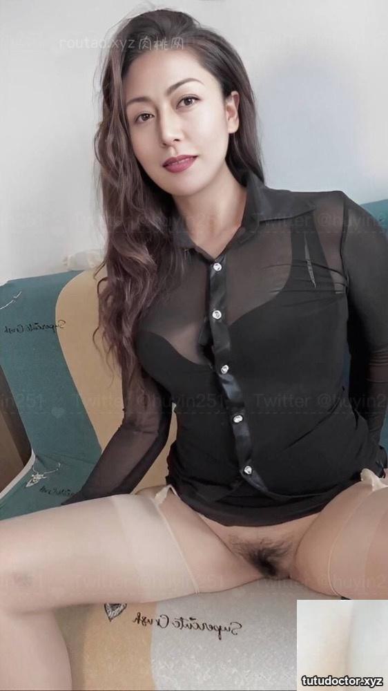 Good mature woman · photo 42 of 47