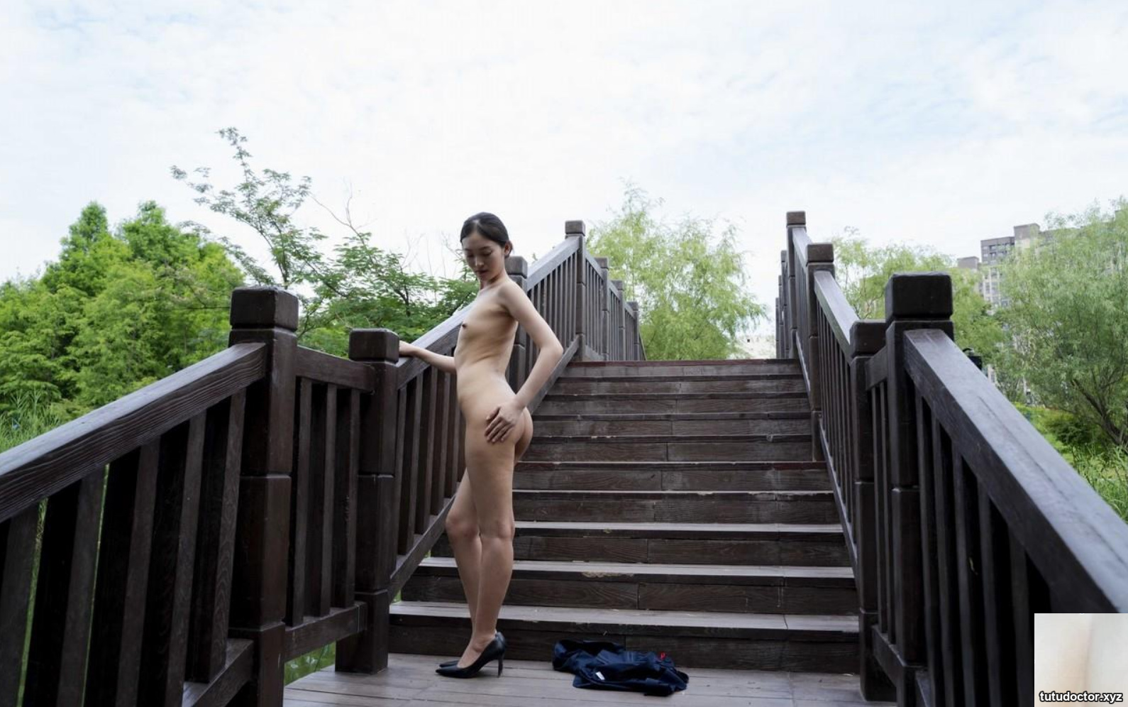 Beautiful model – An Qis full-time long-legged stewardess · photo 99 of 100