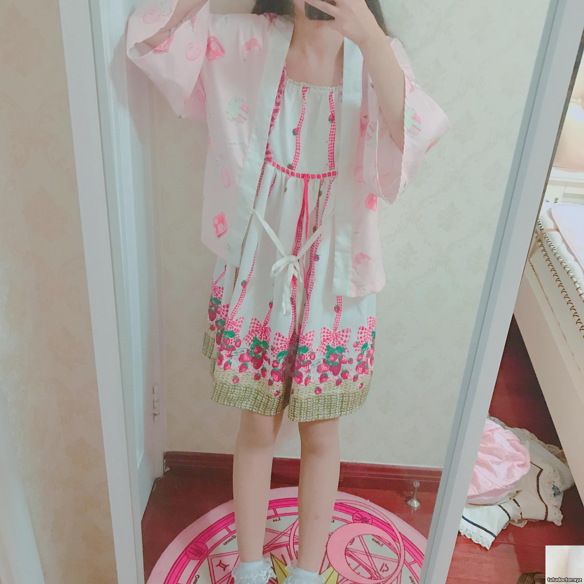 Beautiful girl Ichizakura Ai – Flower Girl · photo 3 of 16