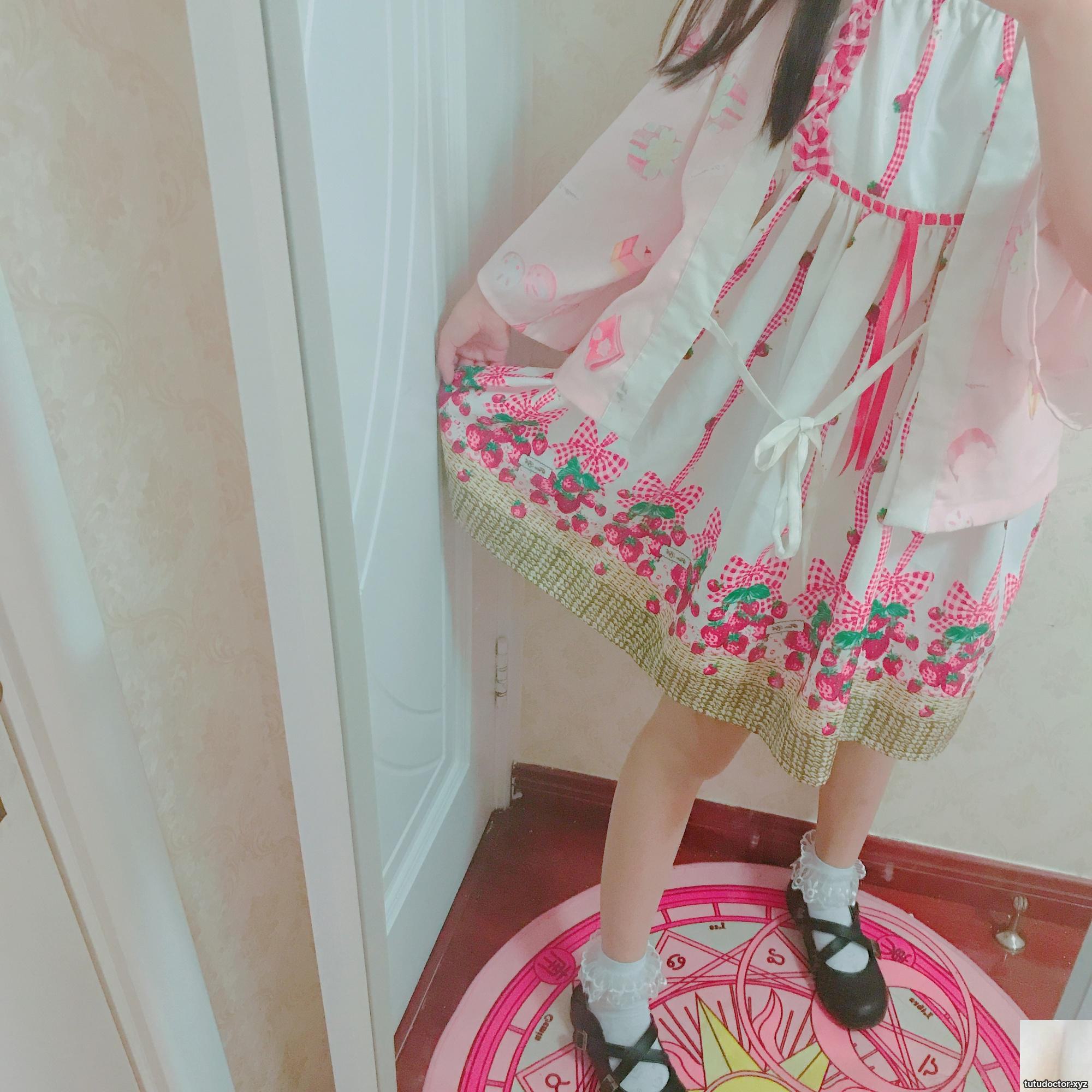 Beautiful girl Ichizakura Ai – Flower Girl · photo 4 of 16