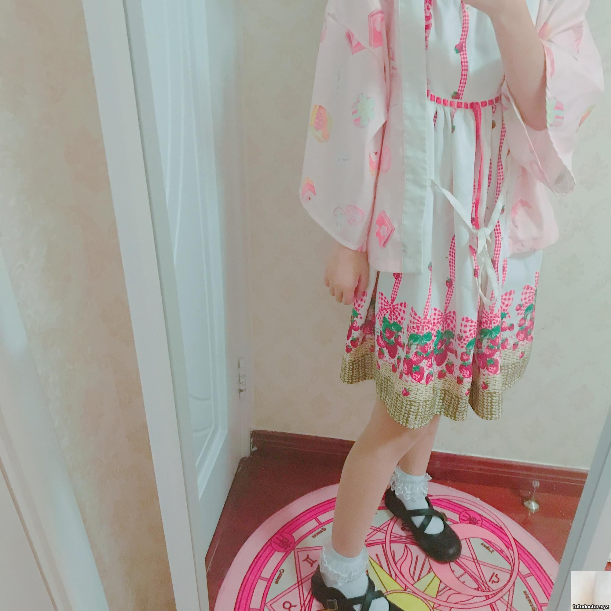 Beautiful girl Ichizakura Ai – Flower Girl · photo 8 of 16