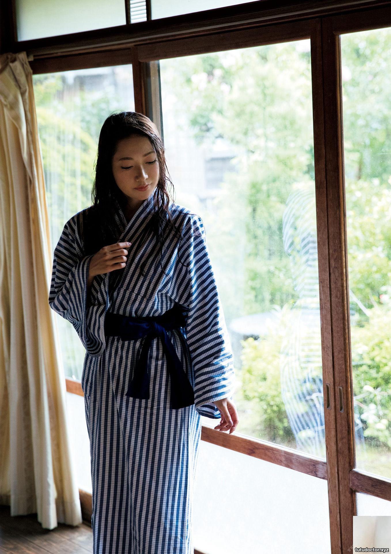 Mita Hagoromo ~Tabidachi~ · photo 44 of 78