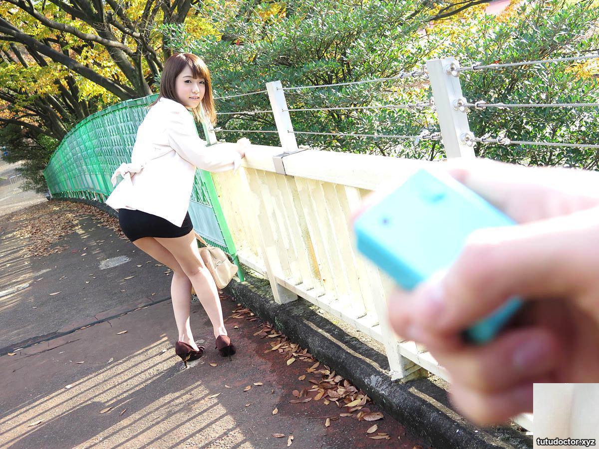Girlfriend is traveling with a vibrator · photo 58 of 83