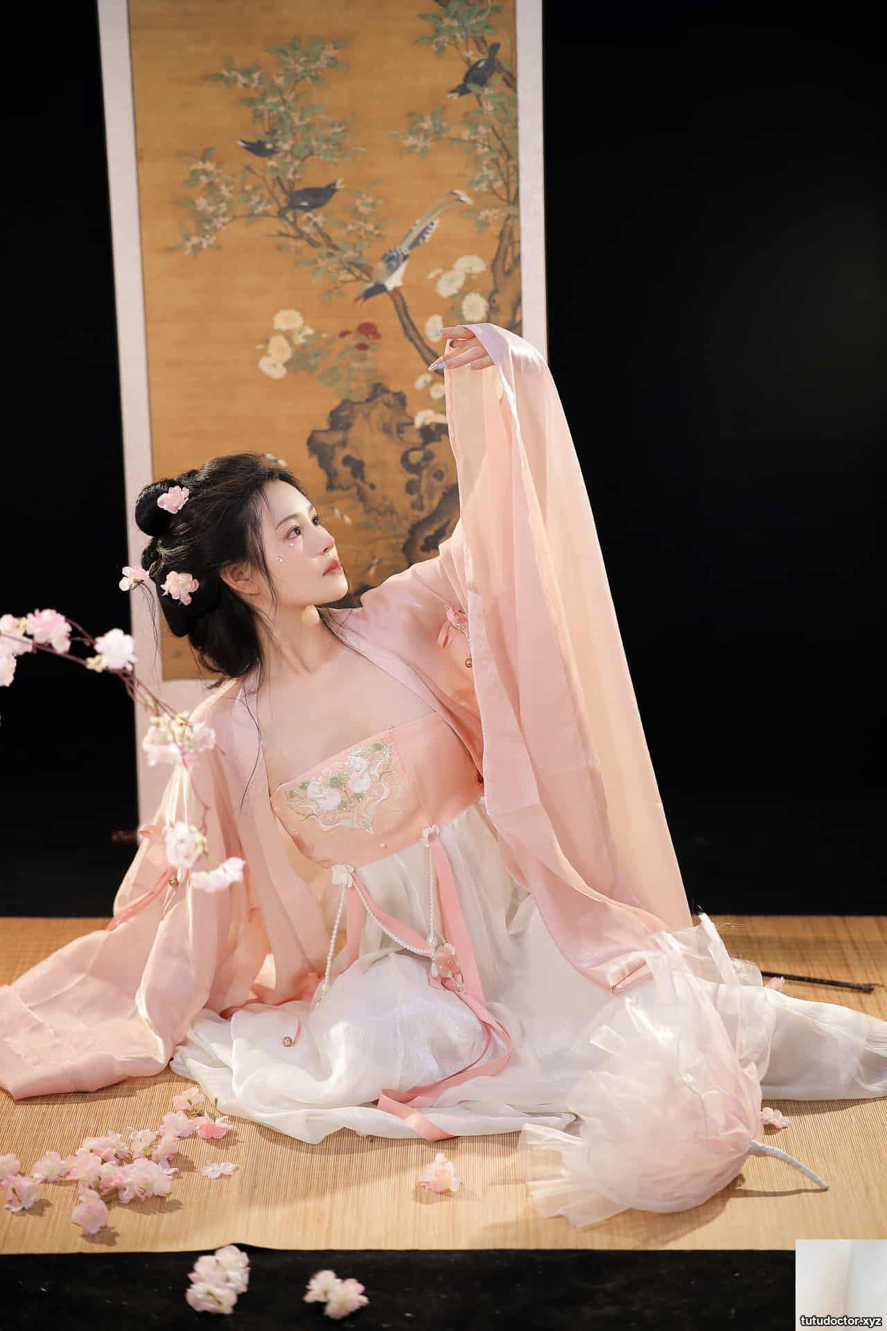 Tao Nuanjiang – Colorful Dreams · photo 13 of 59