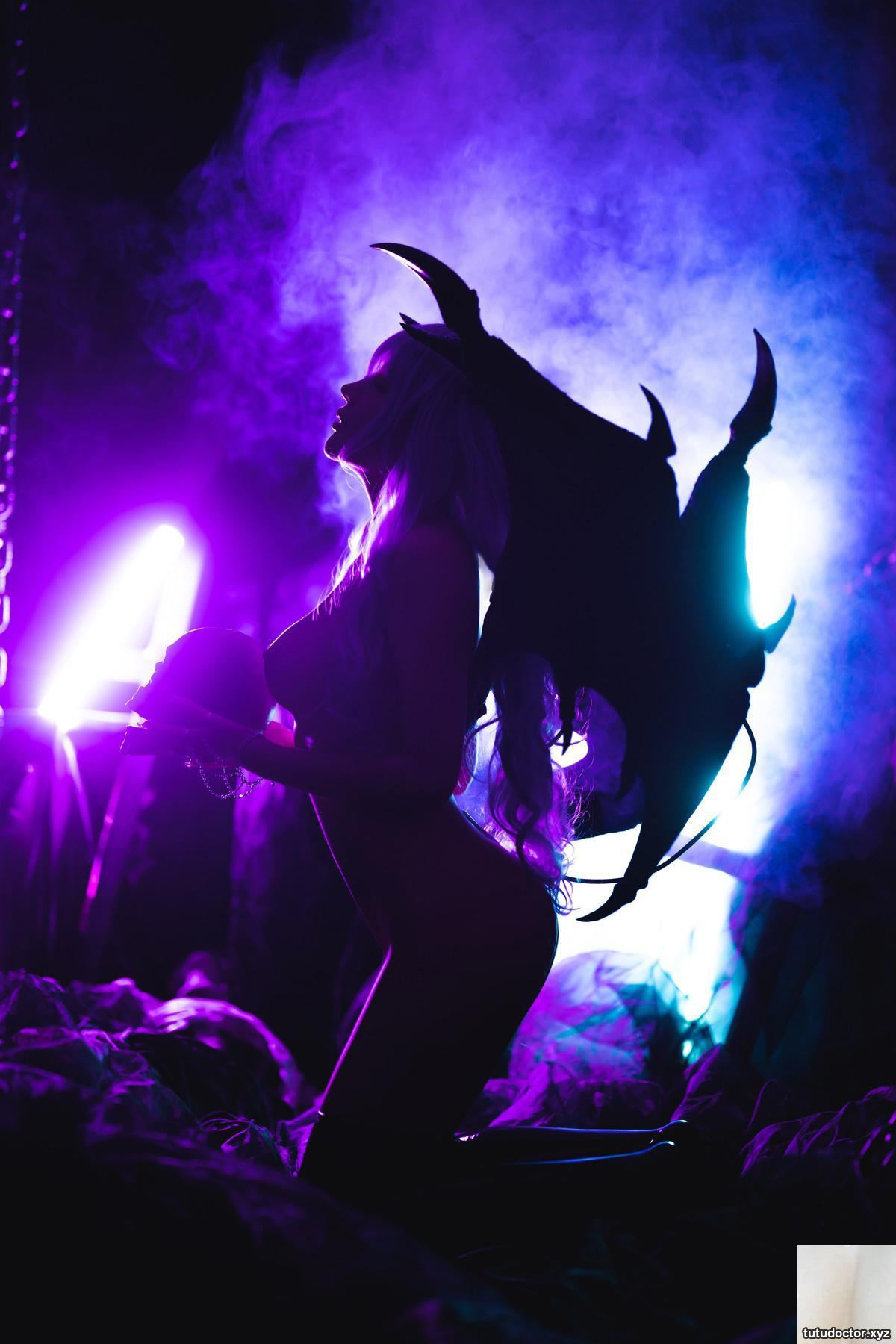 Kimmie Kimmie Mi Lian Succubus · photo 34 of 44