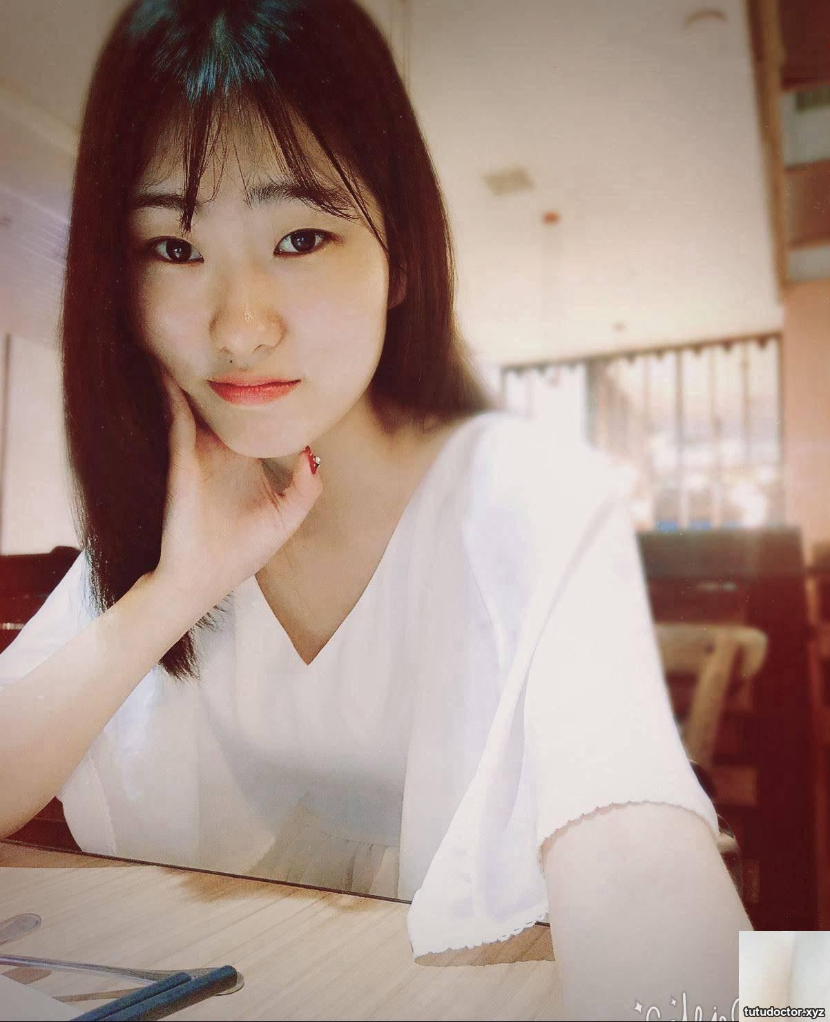 As long as you are considerate, Korean girls are easy to get (10P)