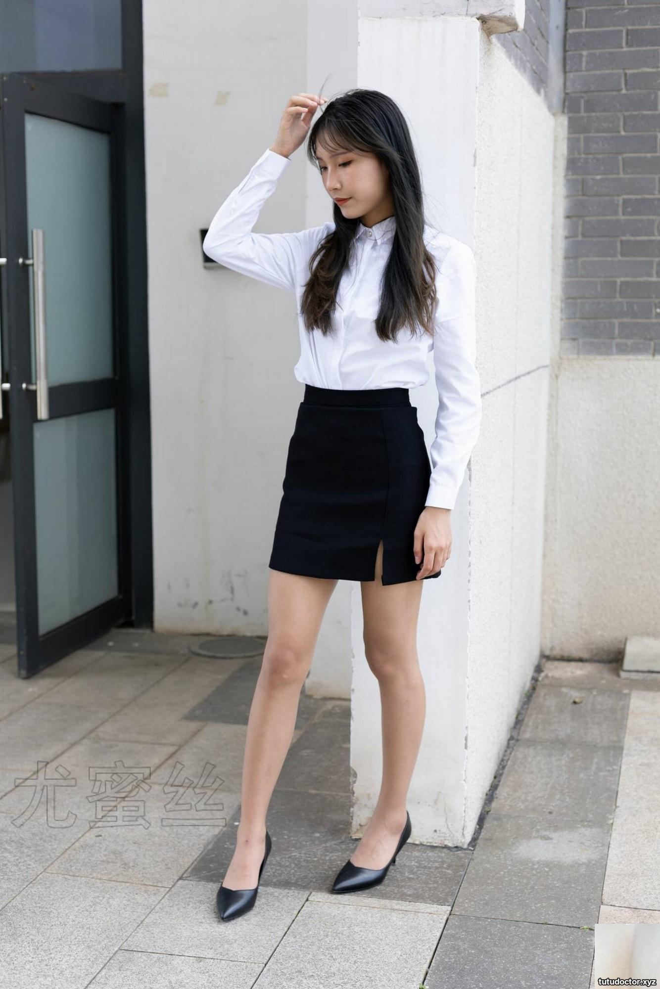 Vol 072 Leg model Yi Ming stockings beautiful legs photo · photo 16 of 47