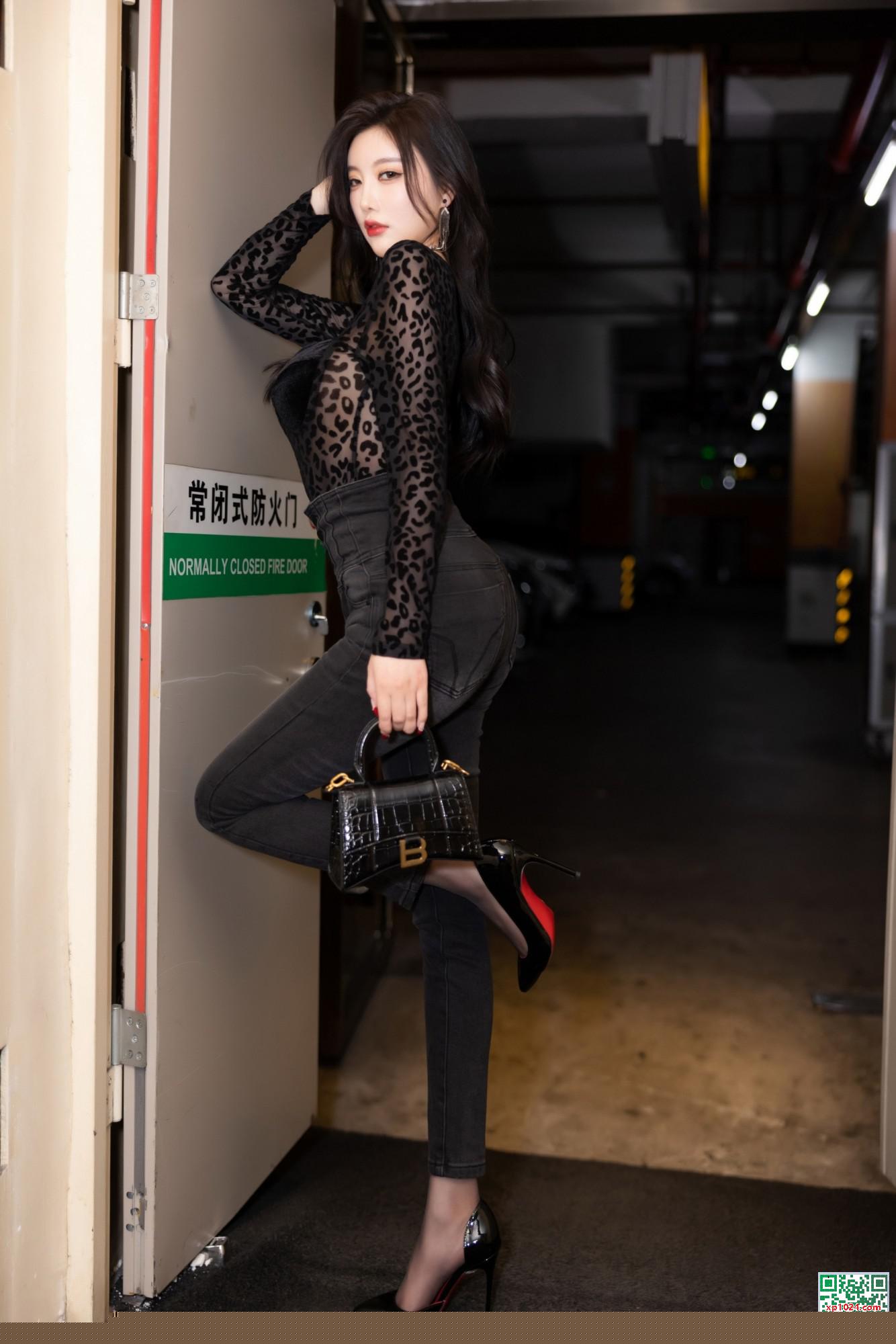Umeko J St. Louis · photo 4 of 9