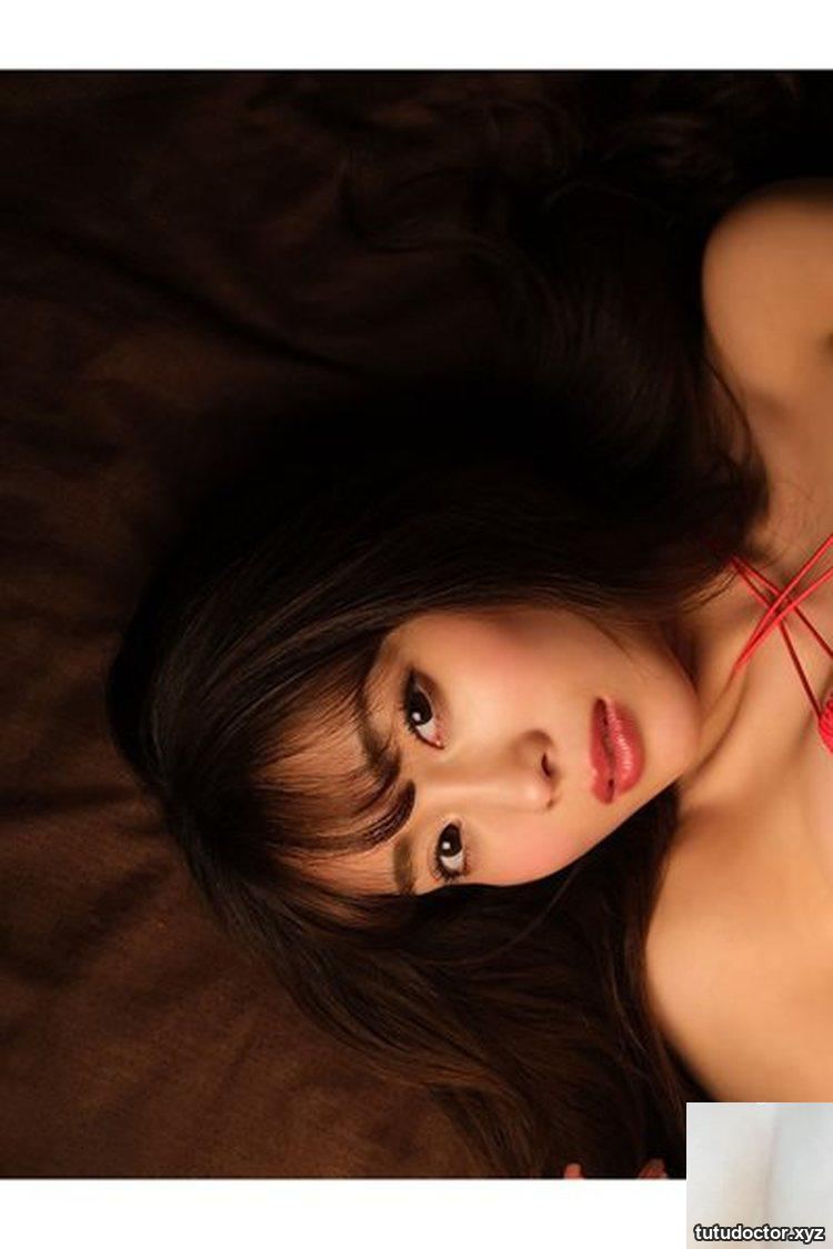 Tomomi Morisaki Erotic Weekly Post Digital Photo Collection · photo 32 of 89