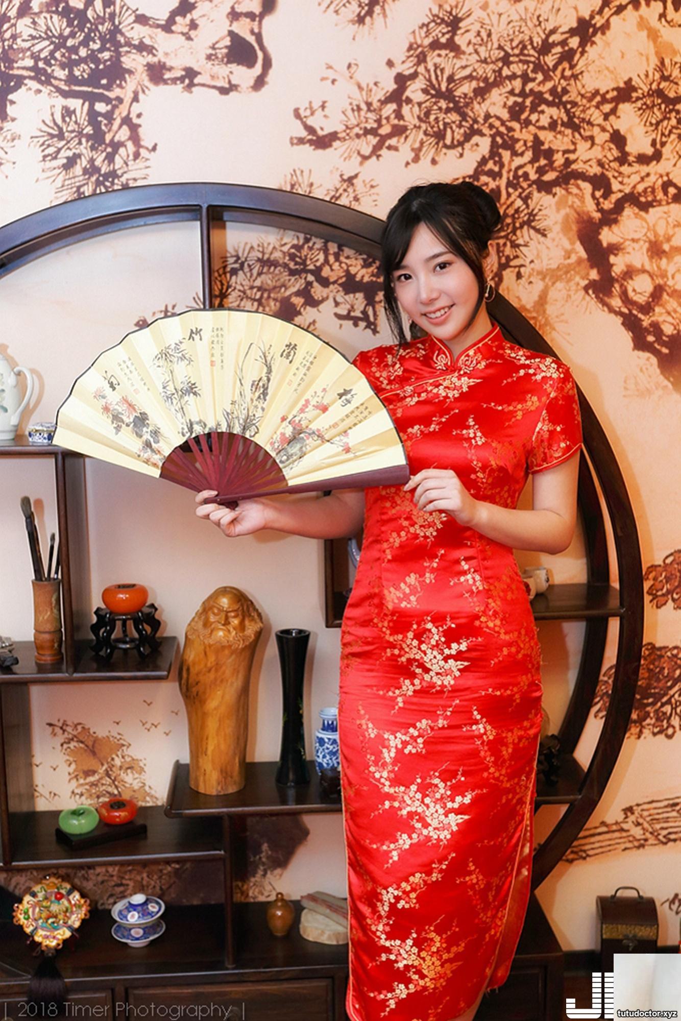 Taiwanese beauty Zora congratulates on the New Year fashion · photo 23 of 72