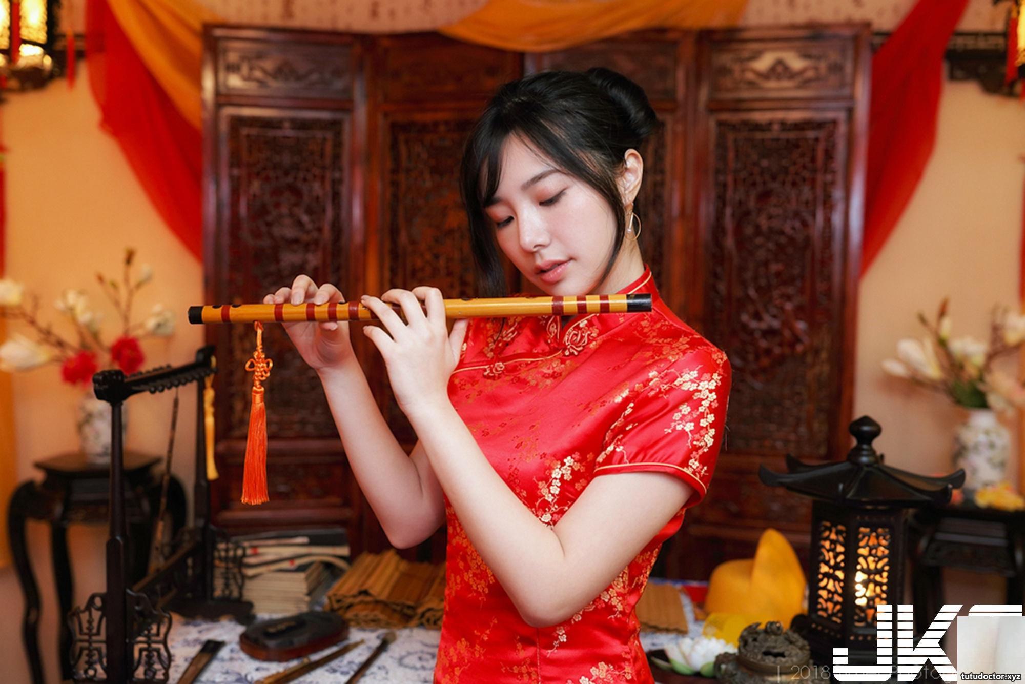 Taiwanese beauty Zora congratulates on the New Year fashion · photo 65 of 72