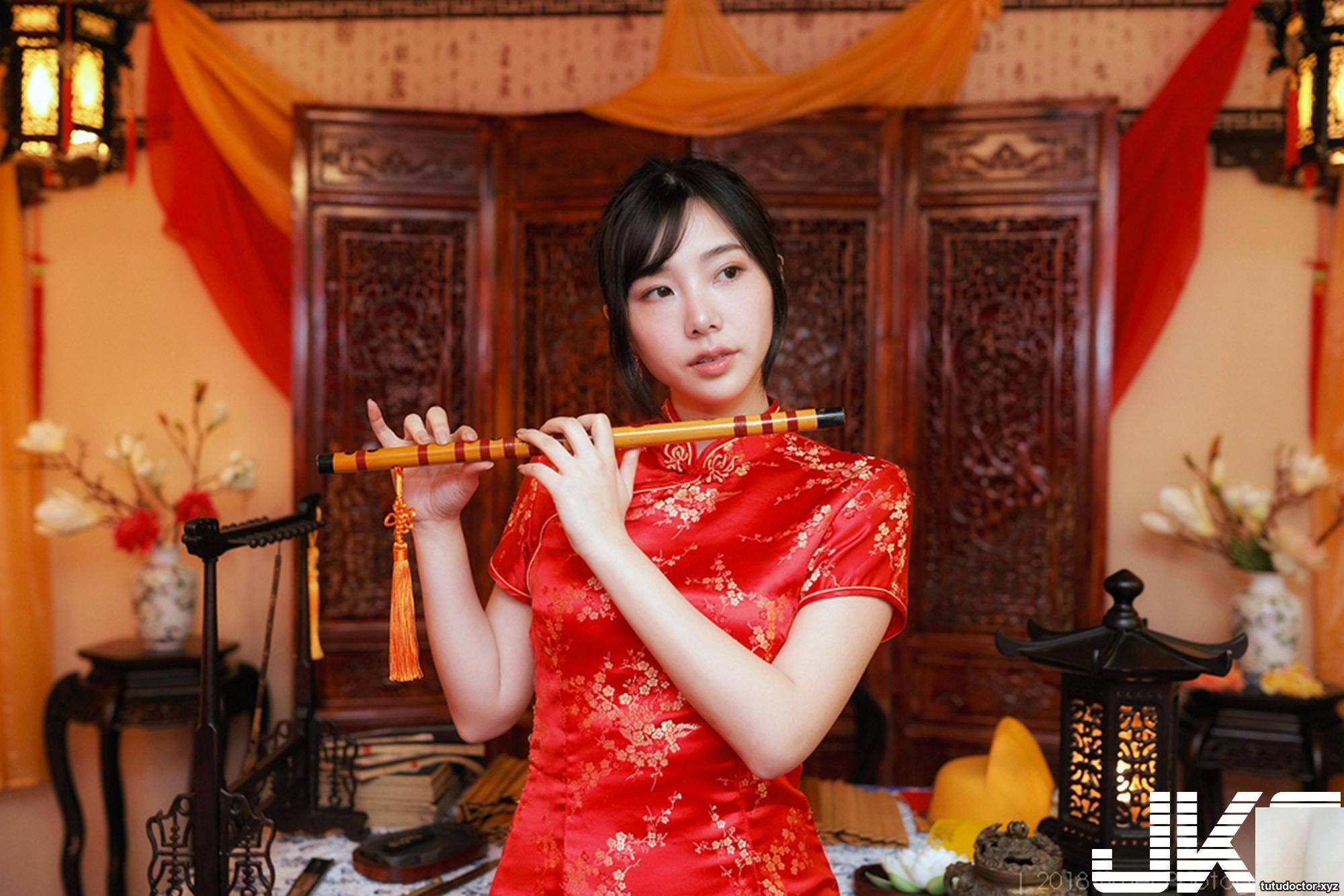 Taiwanese beauty Zora congratulates on the New Year fashion · photo 67 of 72