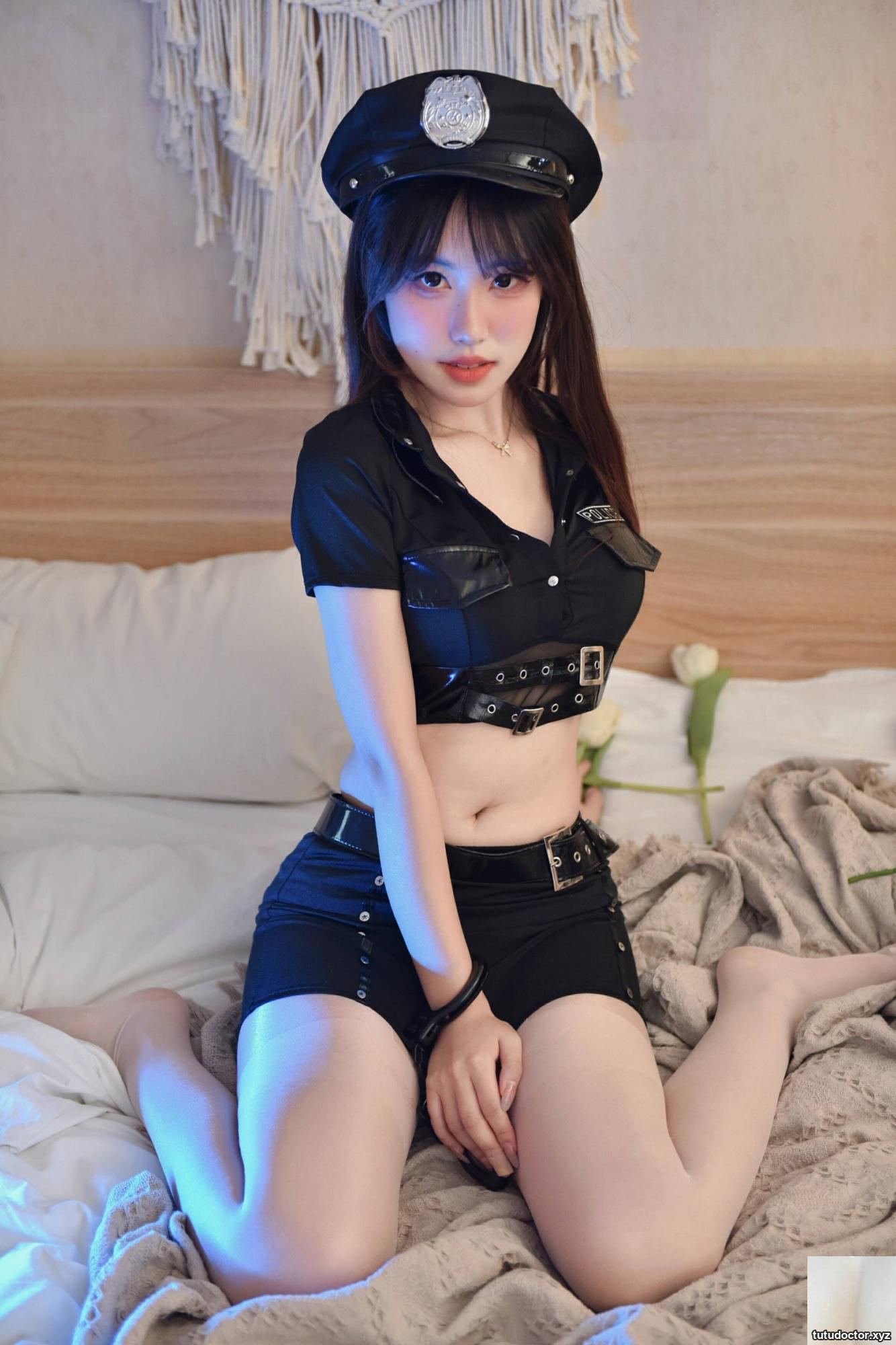 Welfare girl Tao Kaitais Uniform Temptation VIP Exclusive · photo 45 of 58