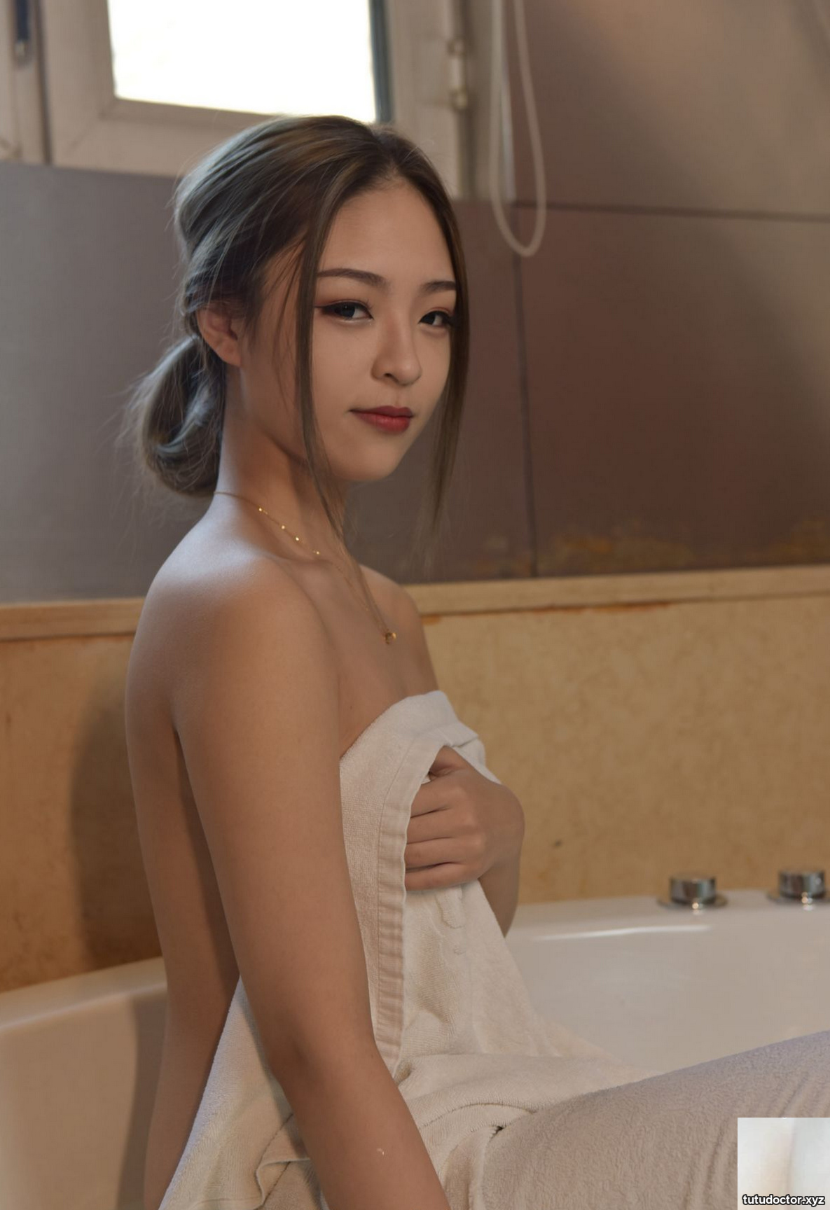 Beautiful model-Ninety-nine beautiful models without mosaic · photo 84 of 99