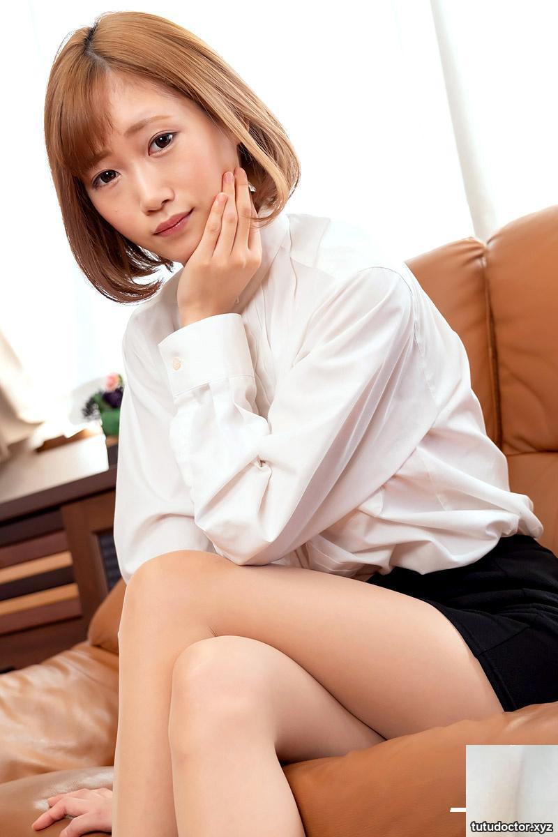 (Kirino Yumi) My girlfriend who loves cock riding (11P)