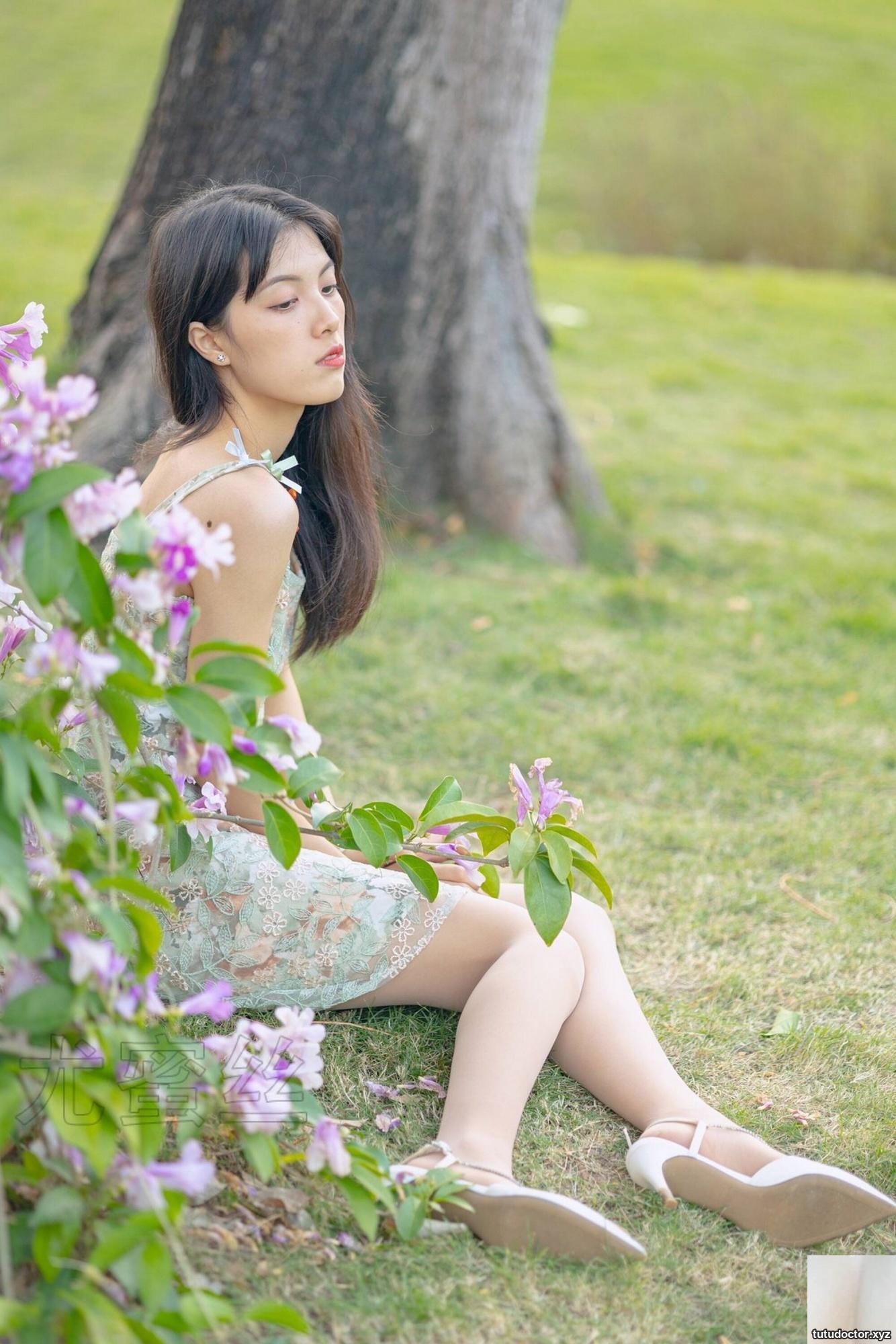 Vol.087 Leg model Yi Ming outdoor outing beautiful legs photo · photo 85 of 99