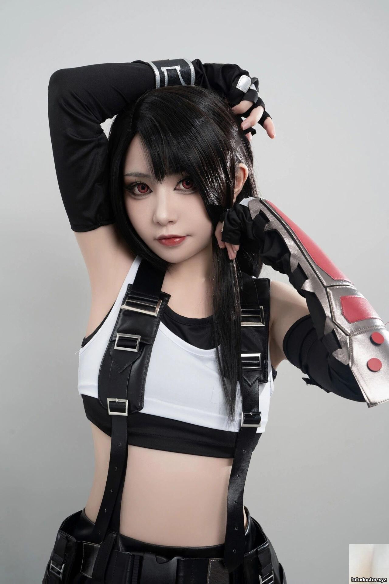 Explosive Girl Meow Kat – Final Fantasy 7 Tifa · photo 7 of 52