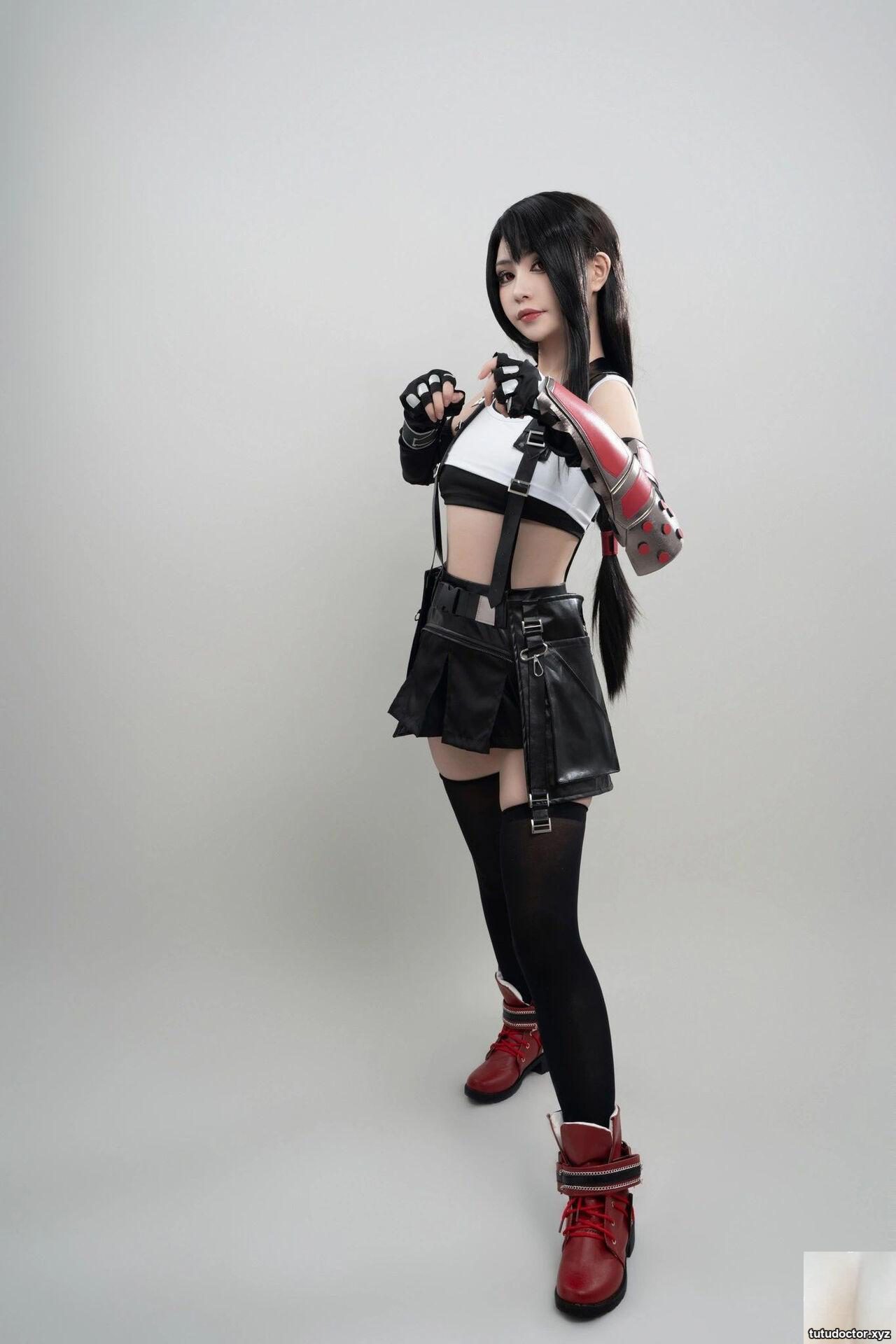 Explosive Girl Meow Kat – Final Fantasy 7 Tifa · photo 10 of 52