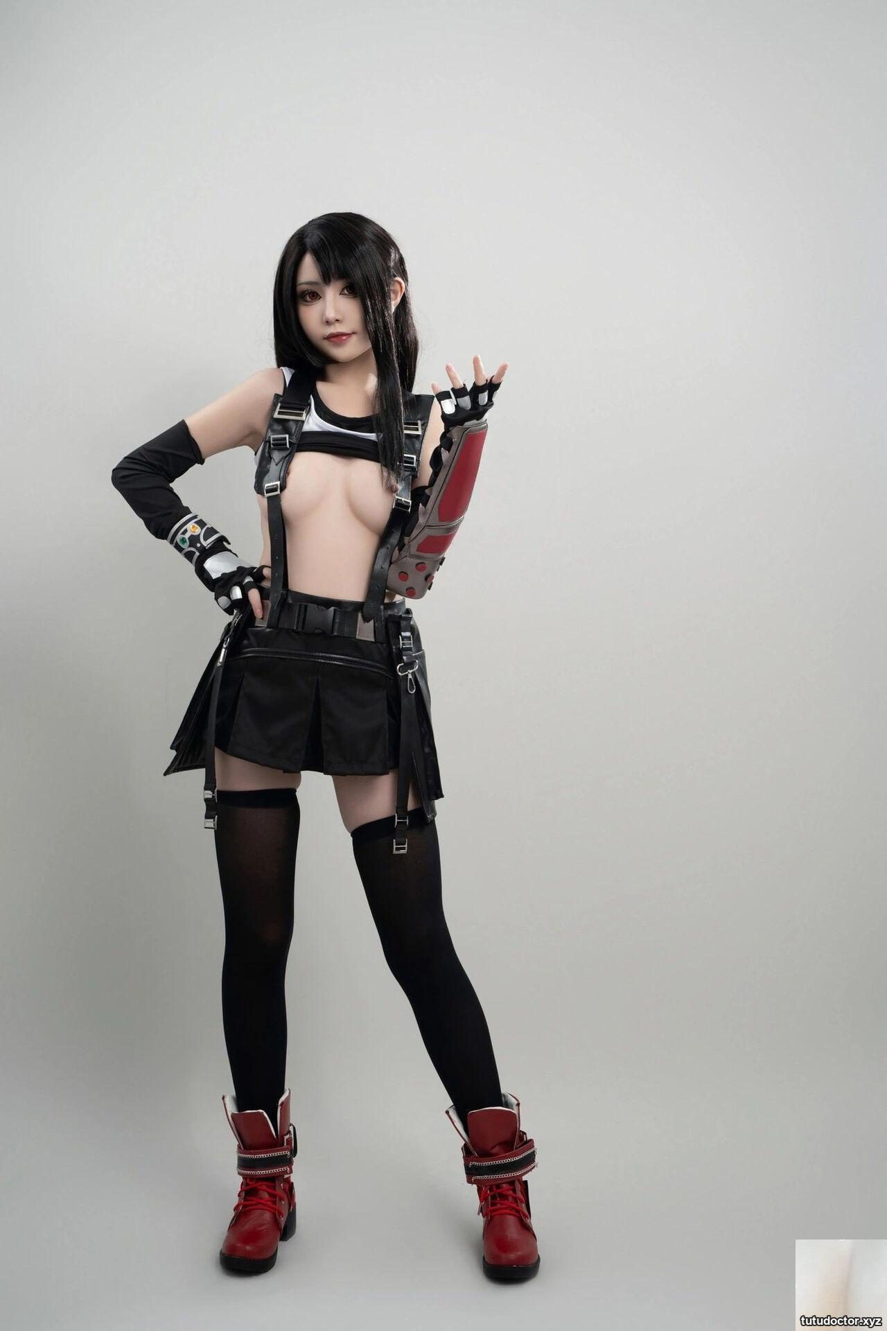 Explosive Girl Meow Kat – Final Fantasy 7 Tifa · photo 44 of 52