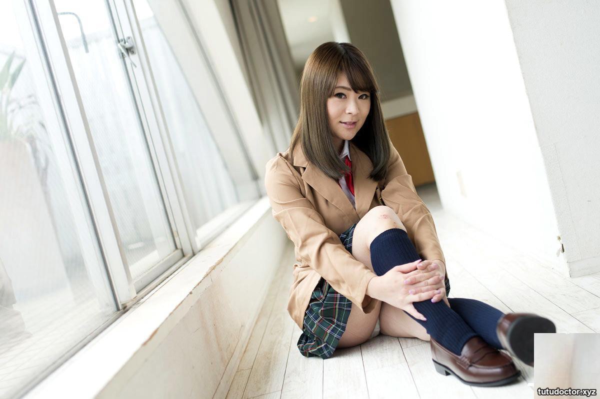 A horny student girl wants to be loved too · photo 23 of 40