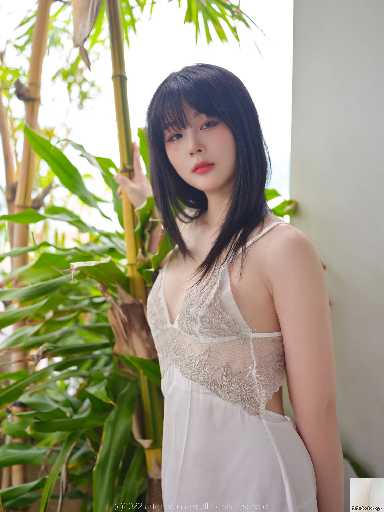 Koreas top hottie hides round, dripping breasts… · photo 4 of 41