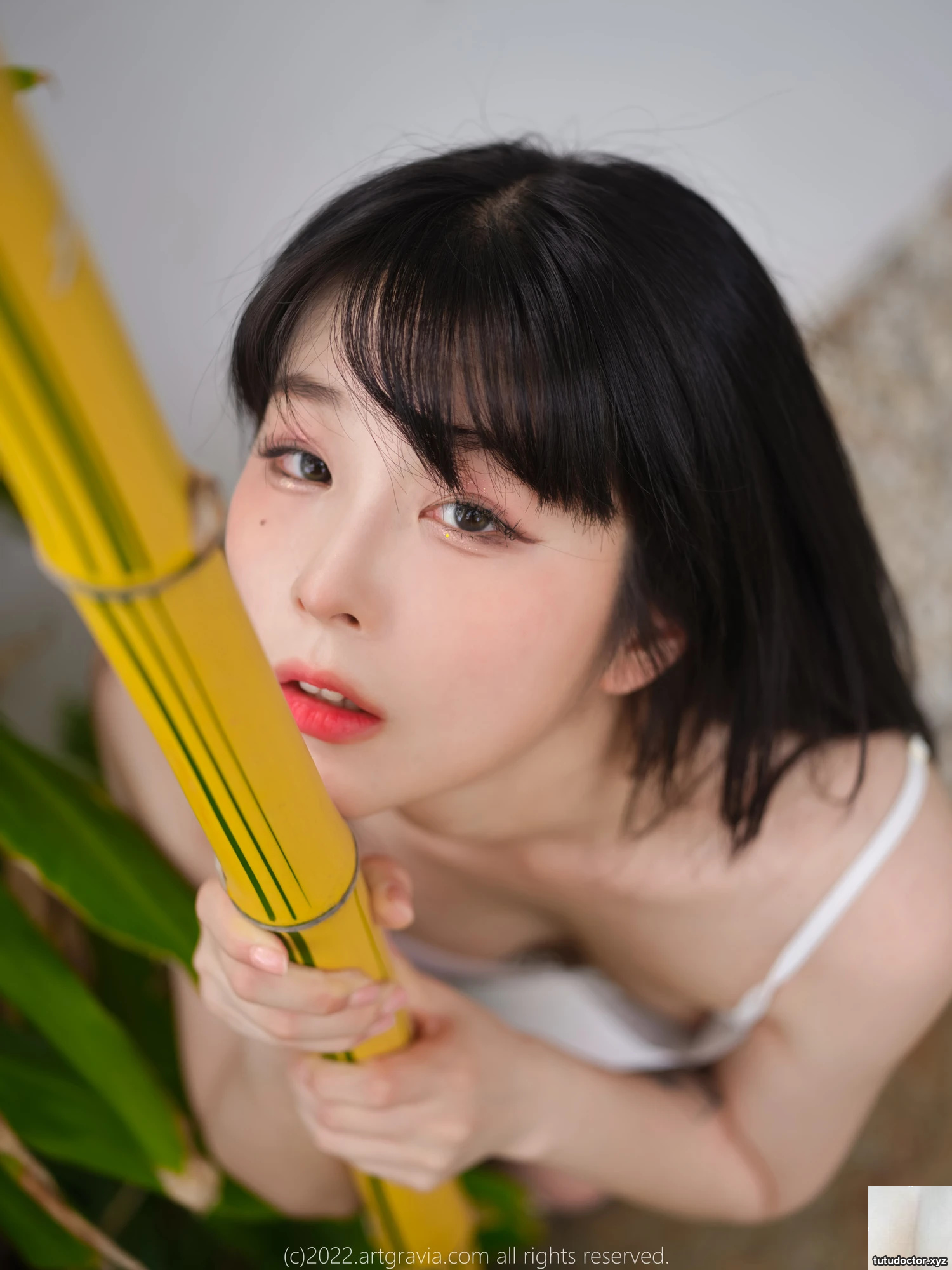 Koreas top hottie hides round, dripping breasts… · photo 9 of 41