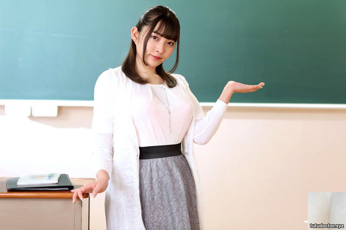 The temptation from the female tutor · photo 4 of 25