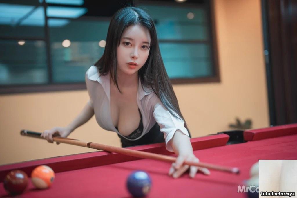 DJAWA Photo – ZziZzi Billiards Girl Offi · photo 22 of 37