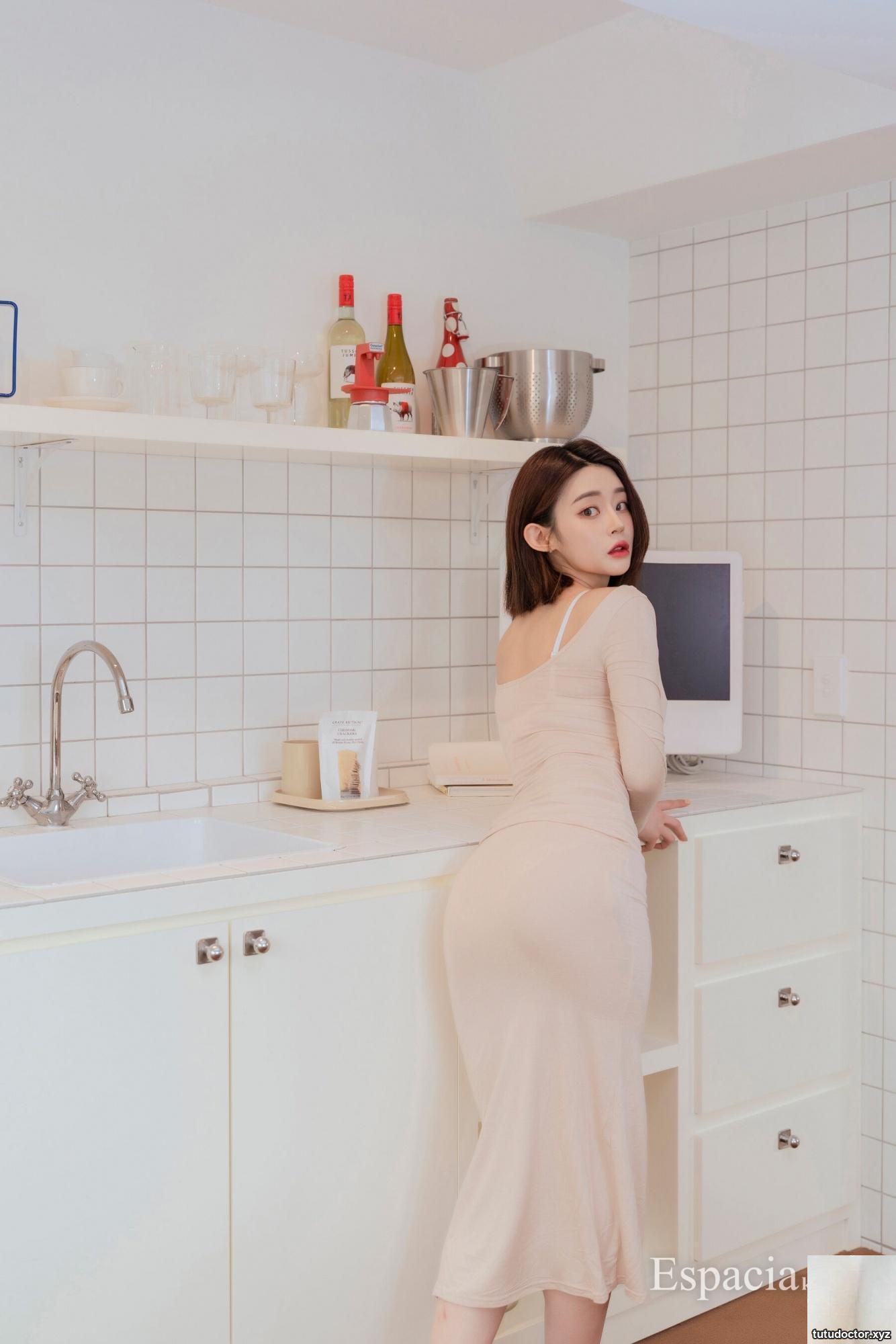 Korean beauty Rahee · photo 5 of 52