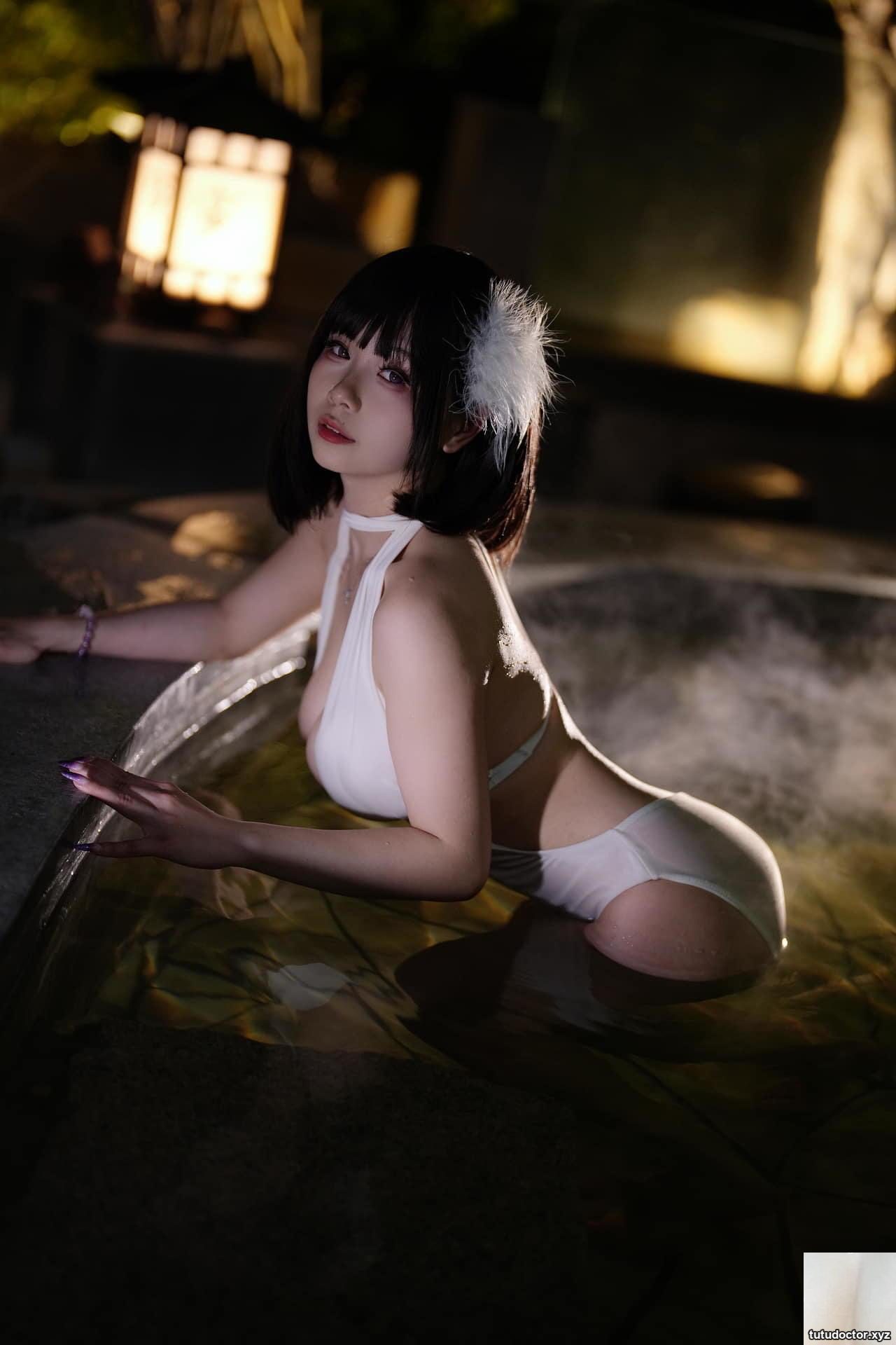 Last Night – White Swimsuit · photo 3 of 35