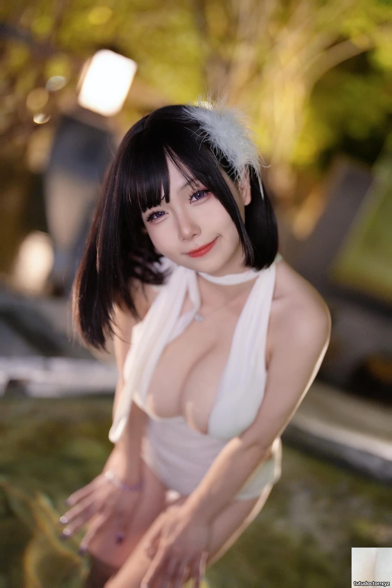 Last Night – White Swimsuit · photo 18 of 35