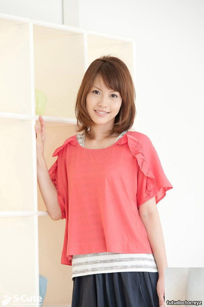 Japanese S-Cute website pink and cute girl selected photo album · photo 28 of 77