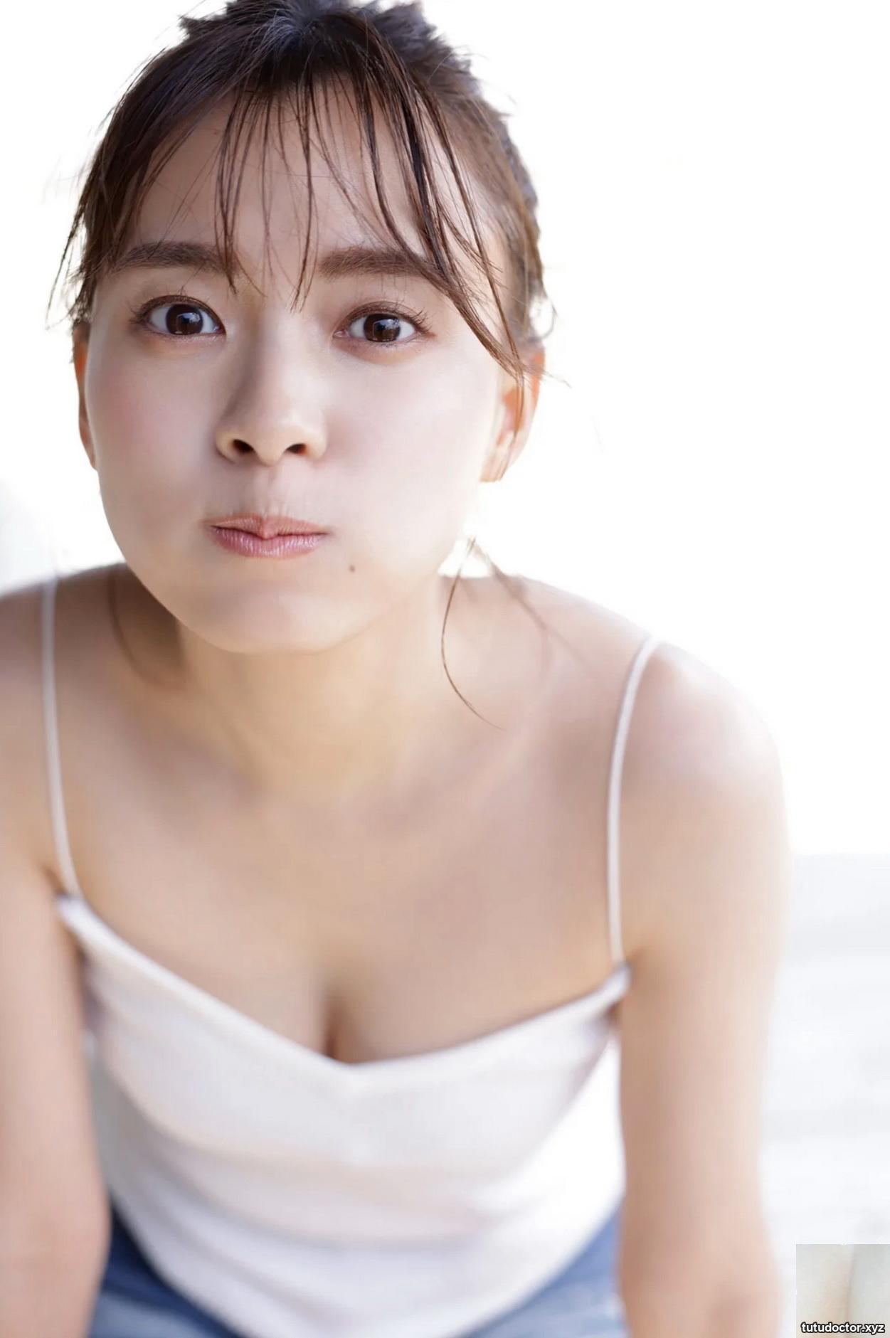 This is Yume Shinjos 100 Completely Unreleased Cuts & Movies · photo 42 of 93