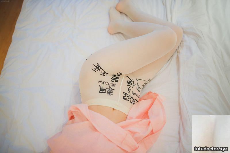 Qiao Li-Little Yellow Riding Hood · photo 28 of 91