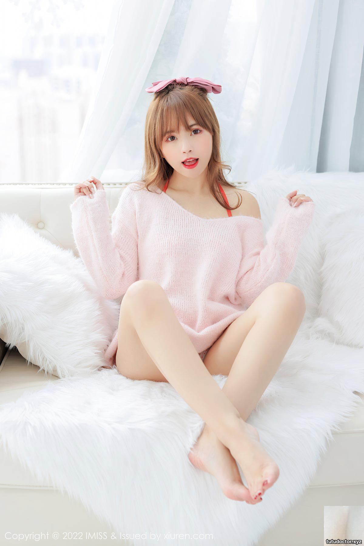Young model Zhang Siyuns selected photo set 3 · photo 28 of 43