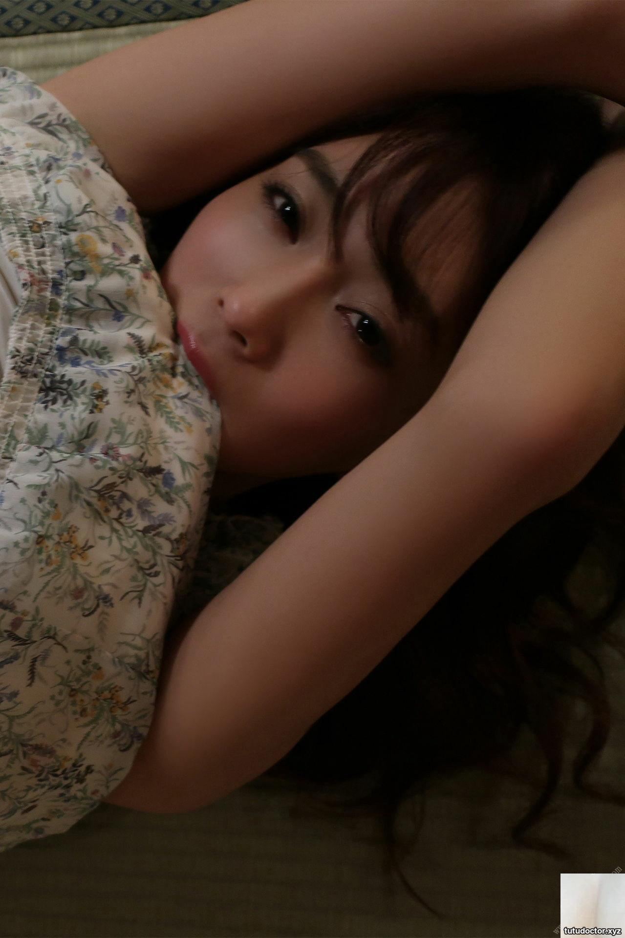 Tomomi Morisaki- Secret hot spring meeting Day.1 · photo 38 of 59