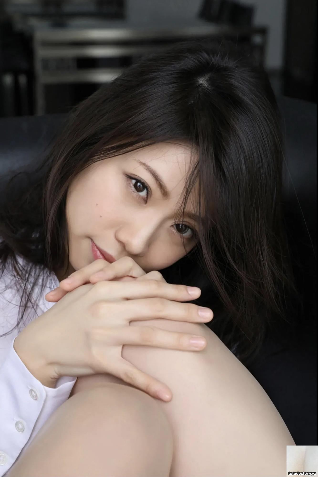 Fumina Suzuki – H cup, vol. 1 · photo 5 of 90