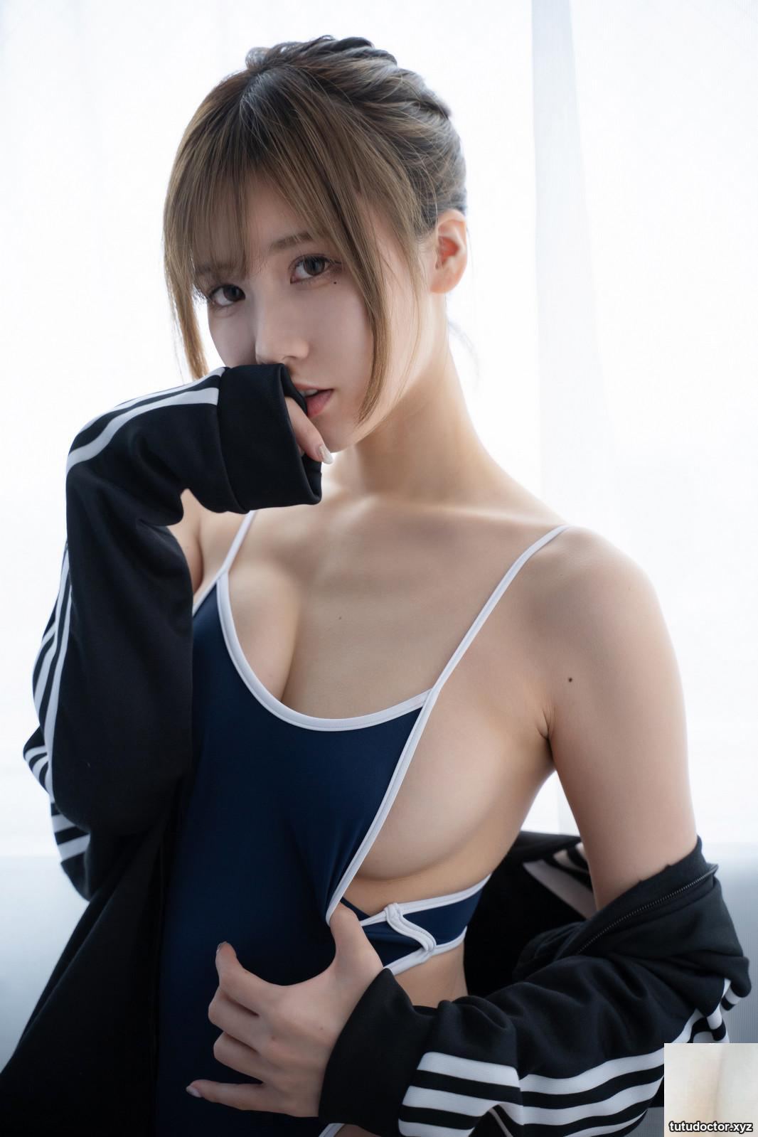 けんken (けんけん) Classic Shikakusui impacts you from the rear view · photo 4 of 91