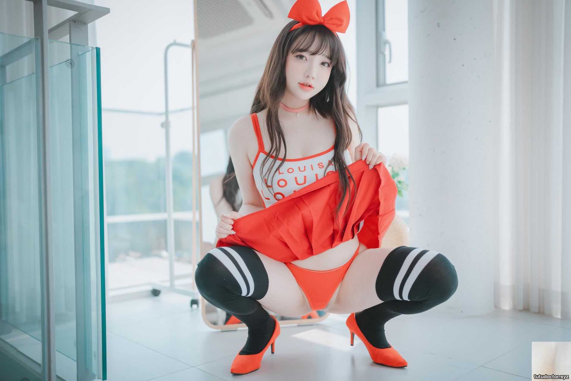 Korean girls extremely attractive figure is unbearable · photo 28 of 70