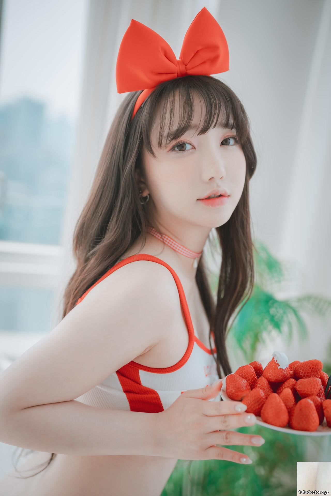 Korean girls extremely attractive figure is unbearable · photo 35 of 70