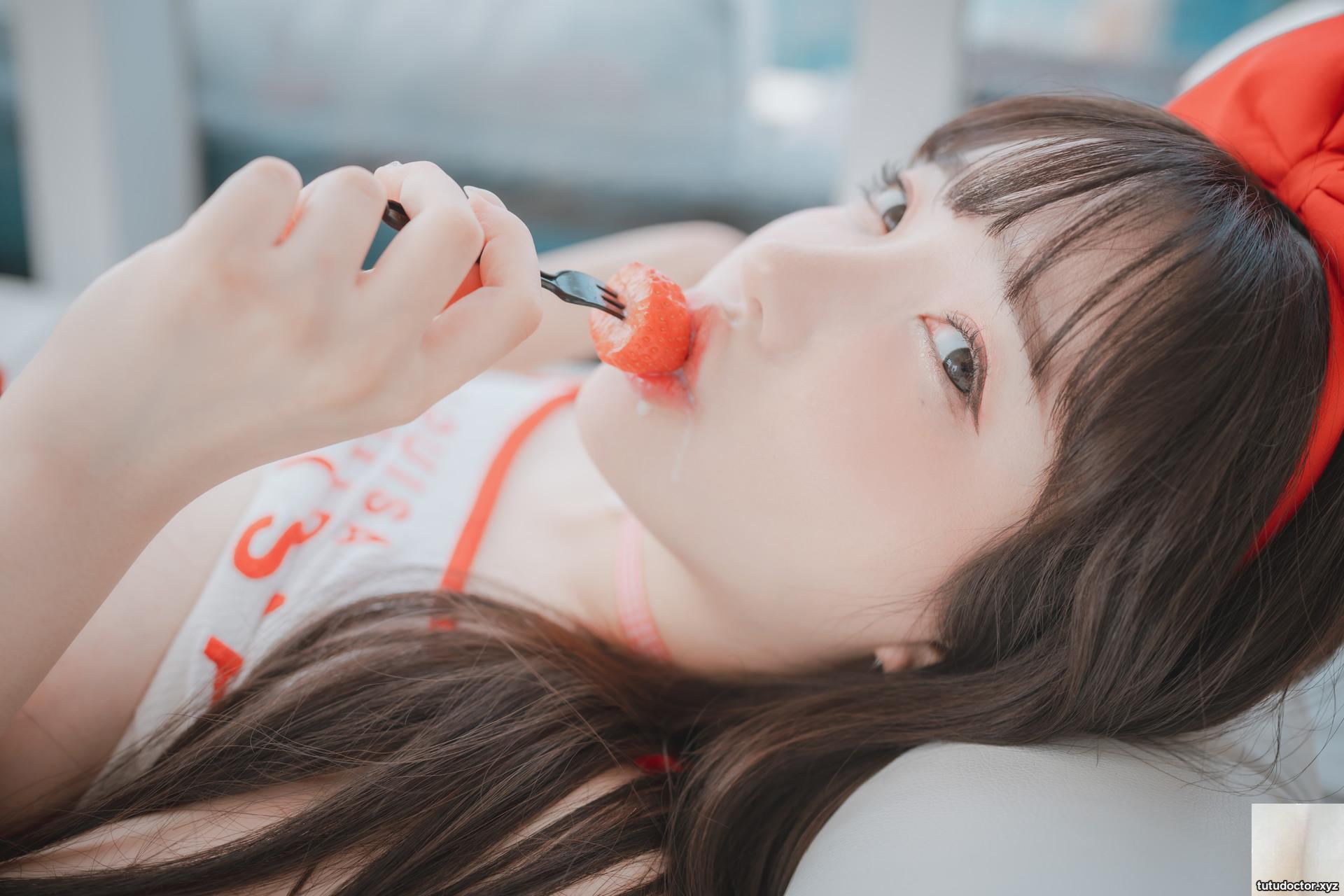 Korean girls extremely attractive figure is unbearable · photo 45 of 70