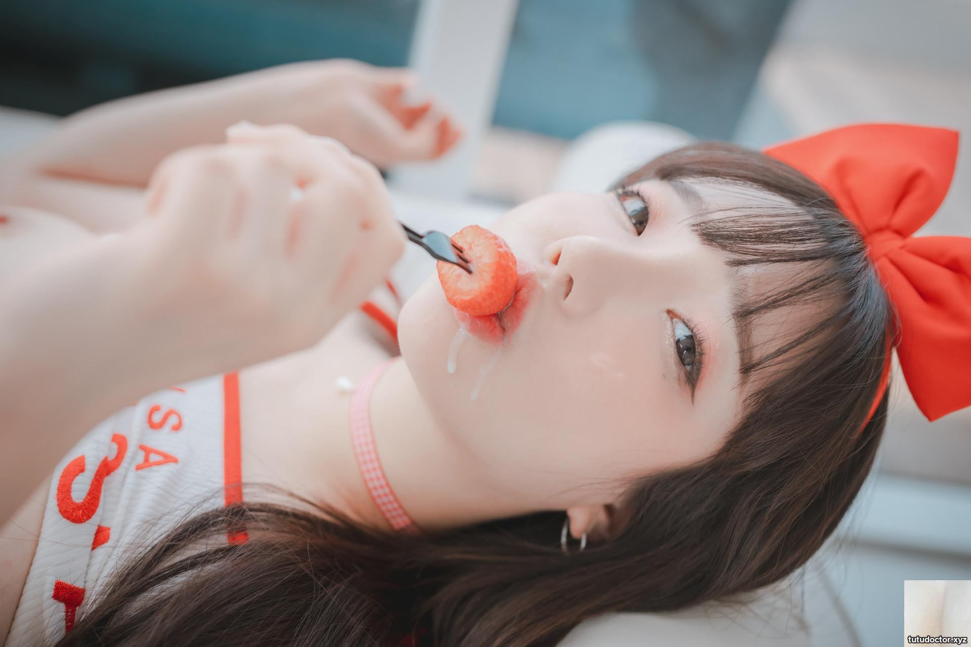 Korean girls extremely attractive figure is unbearable · photo 47 of 70