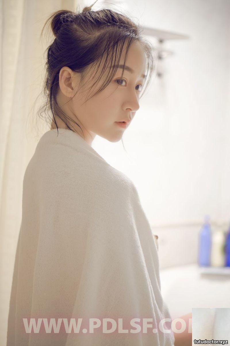 The perfect breasts and tender body of a pure and refined girl model-PDLONE Platinum Issue (39P)