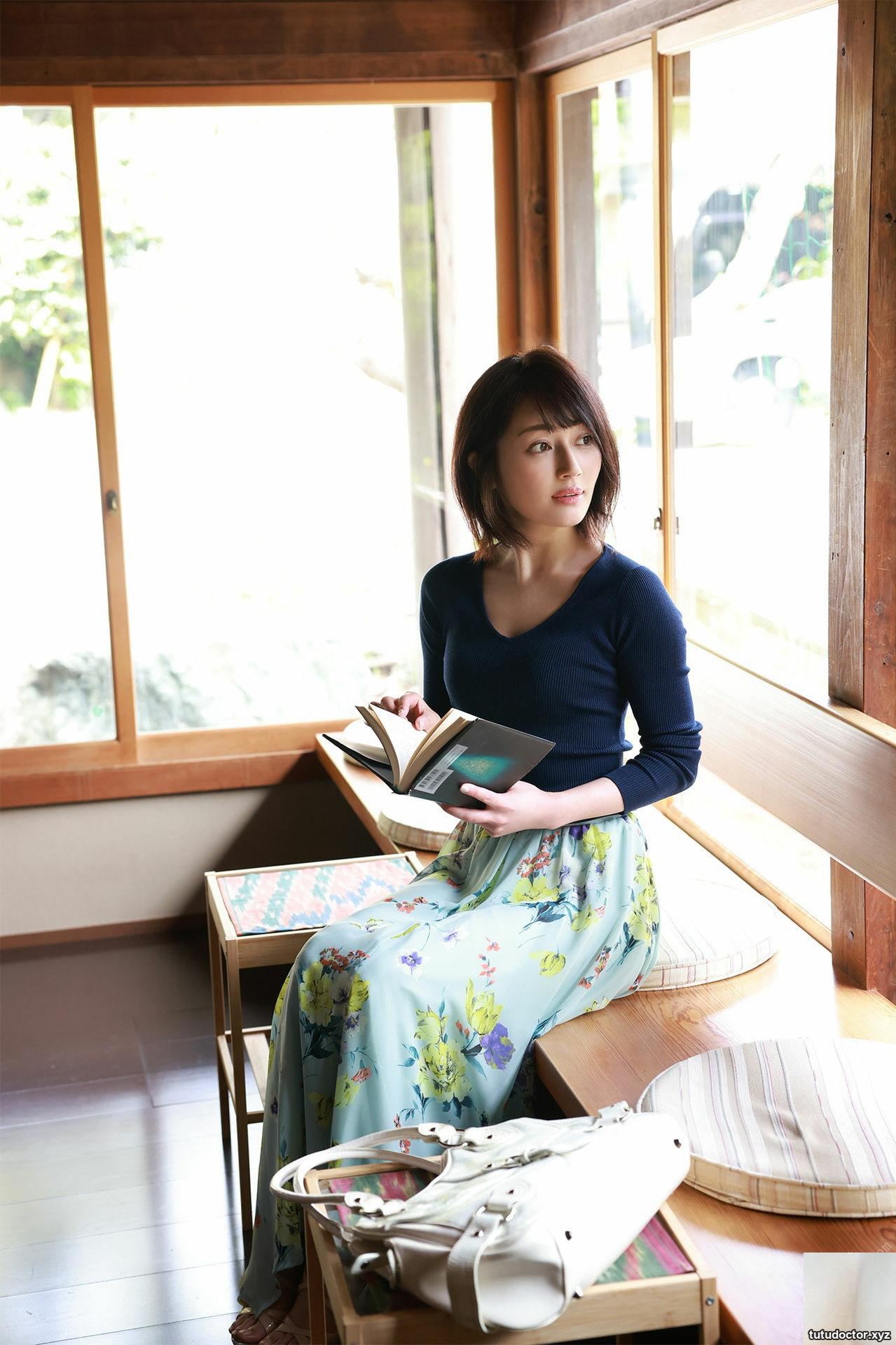 Manami Shindo enchanting vol. 1 (73P)