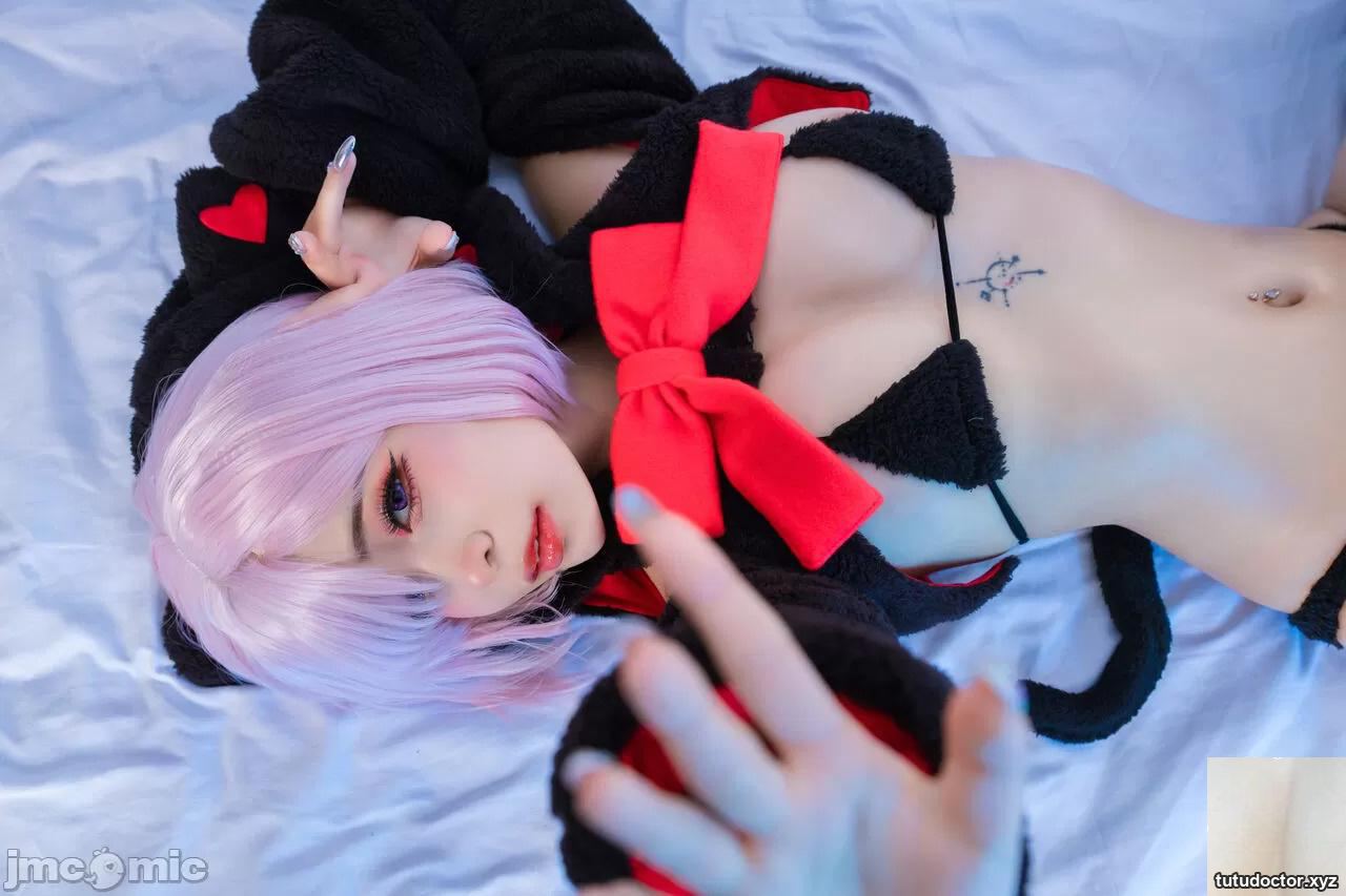 Umeko J – Mashu Black Cat · photo 42 of 78