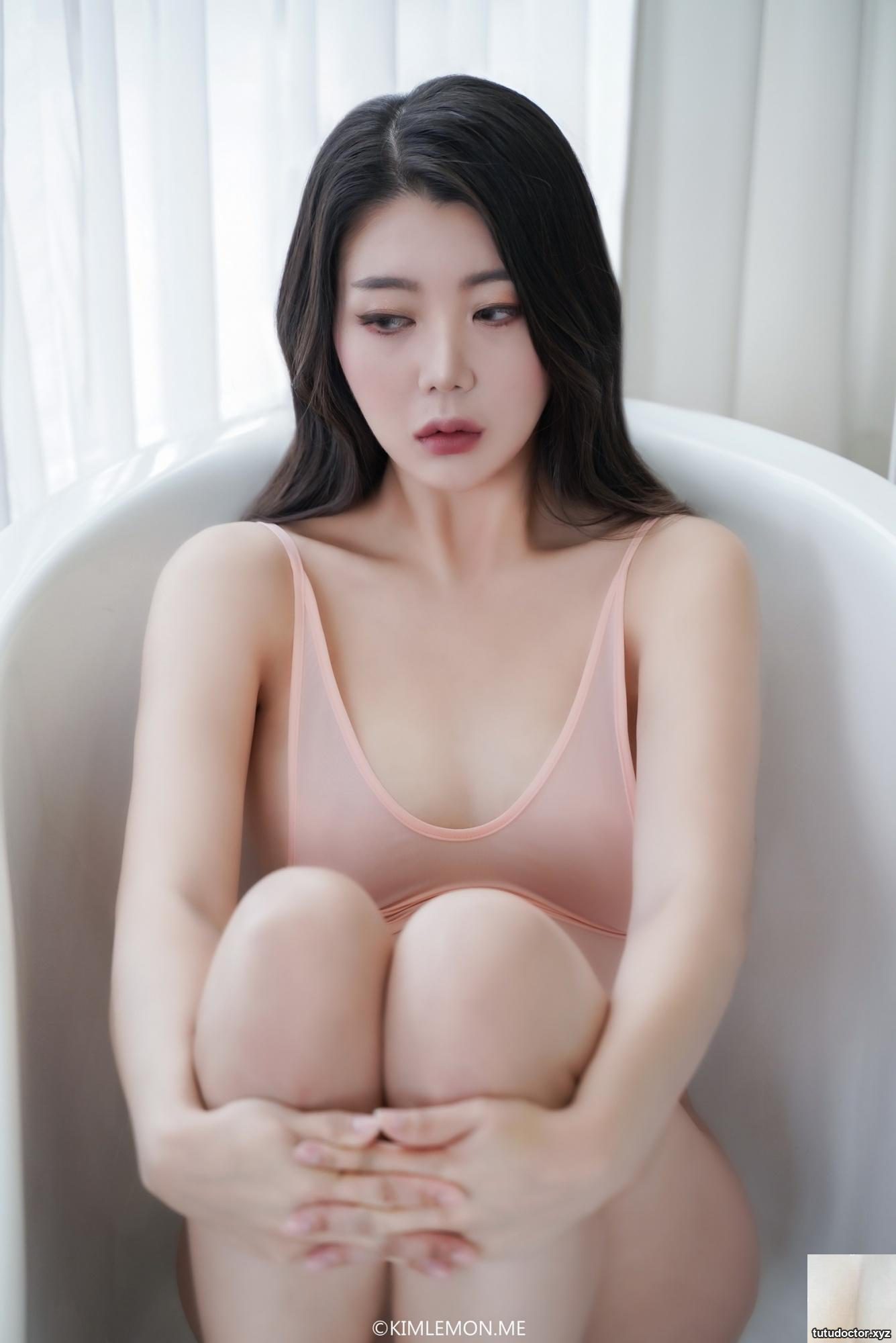 Yuni – Vol.2 · photo 18 of 78