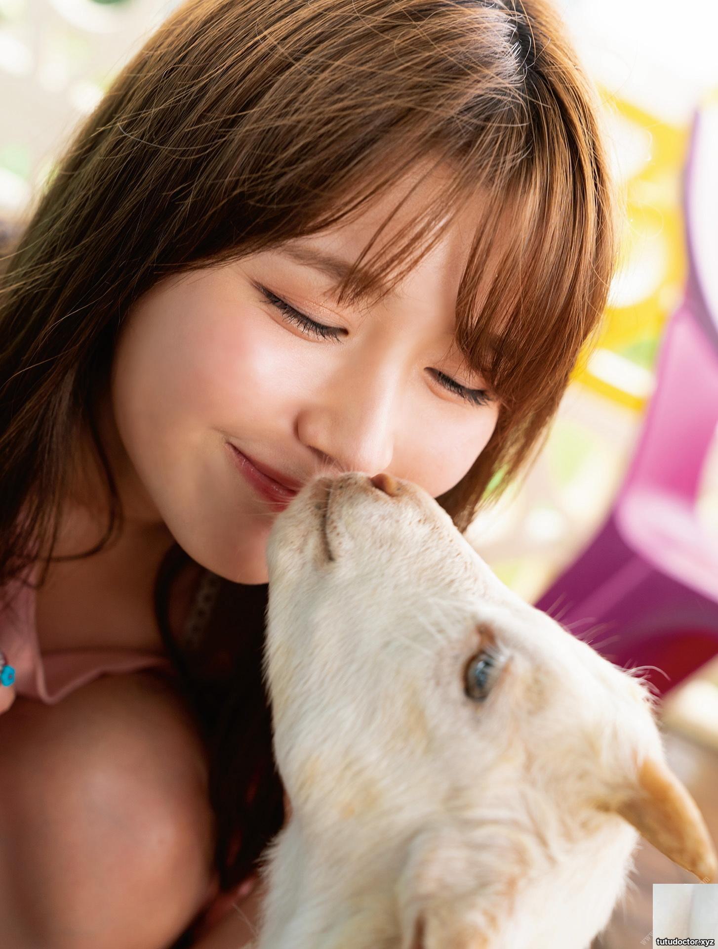 Yuka Kohinatas first photo collection is here · photo 13 of 27