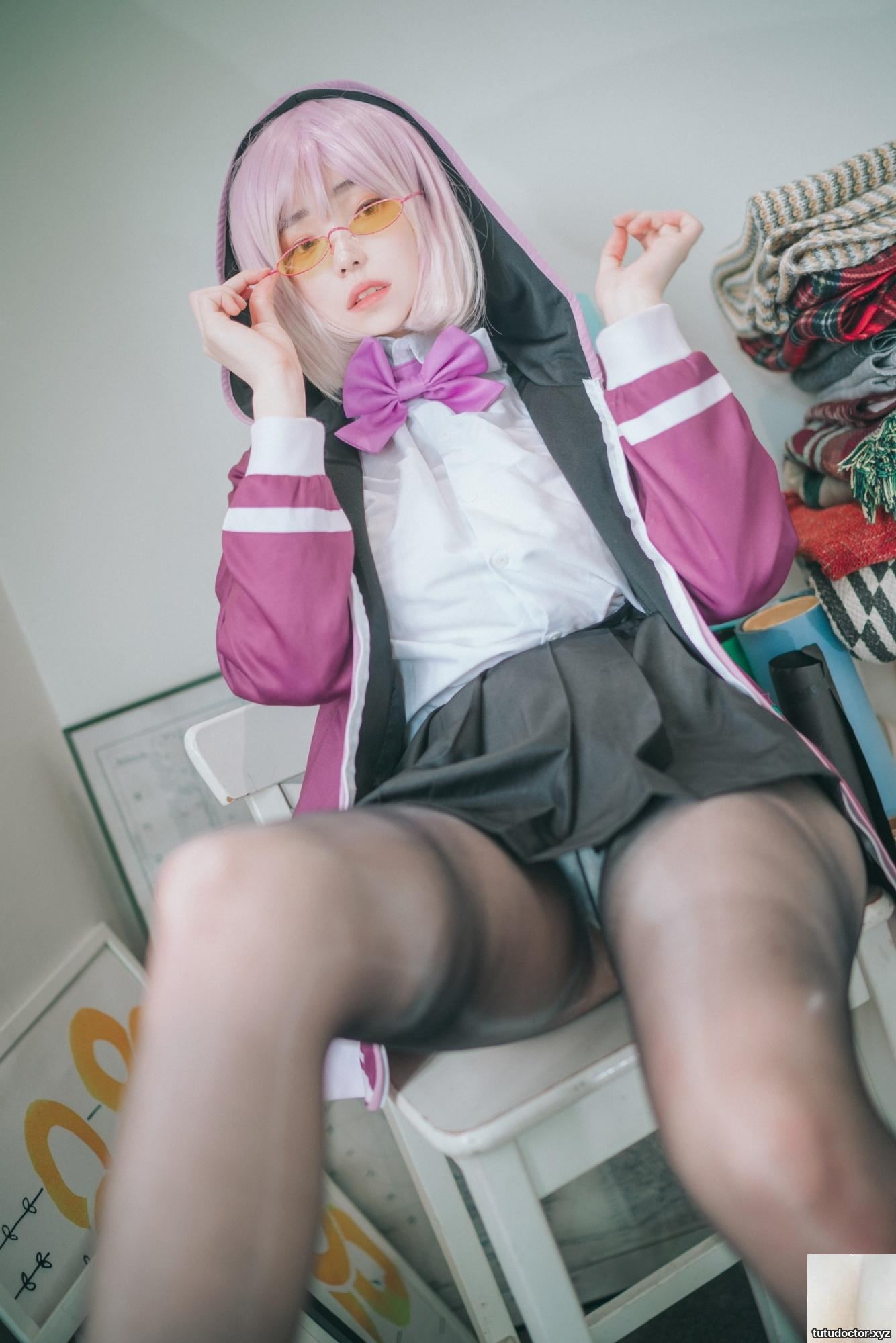 Bambi  – Akanes Hidden Heart (41P)